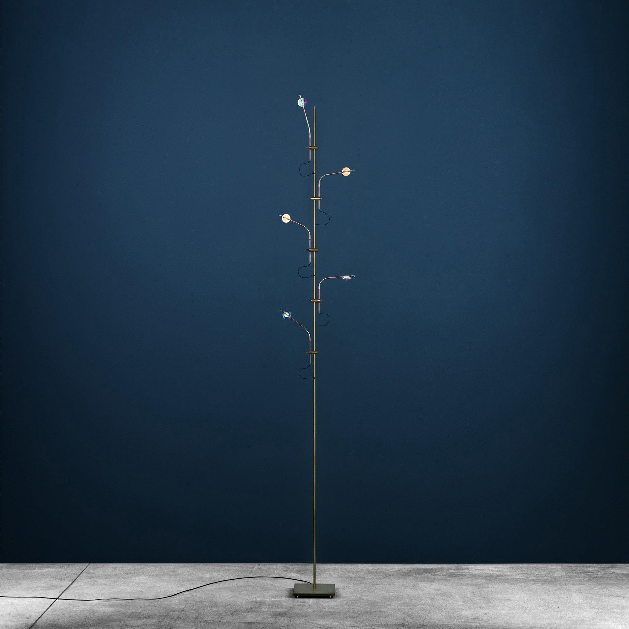 Wa Wa Floor Lamp - Lumpaz