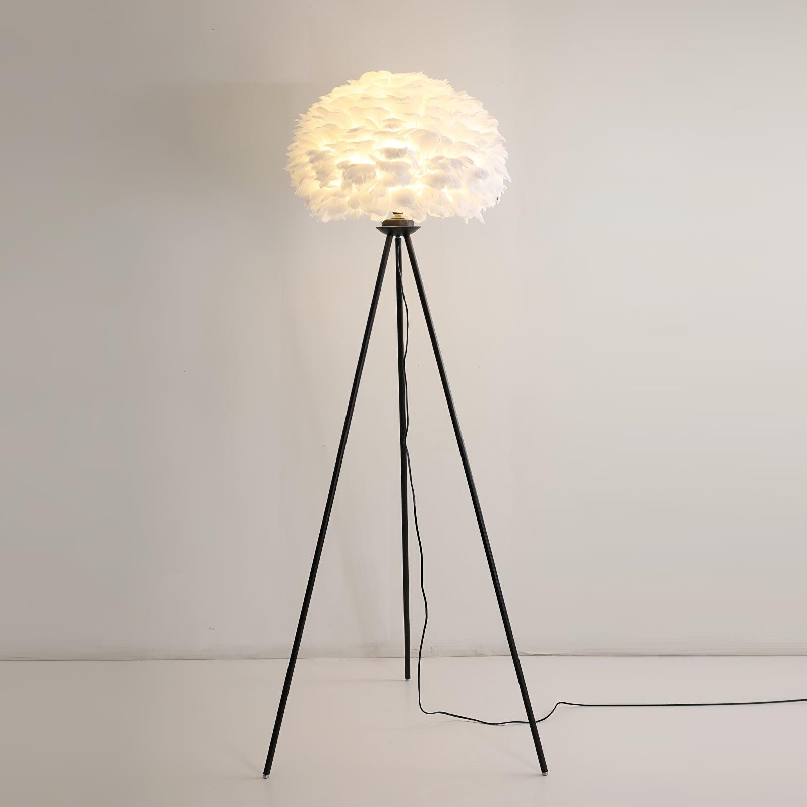 Eos Feather Floor Lamp - Lumpaz