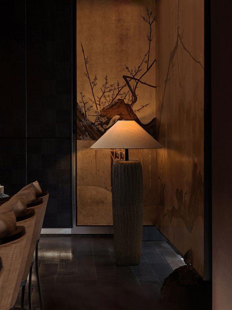 Weathered Wood Grain Floor Lamp - Lumpaz