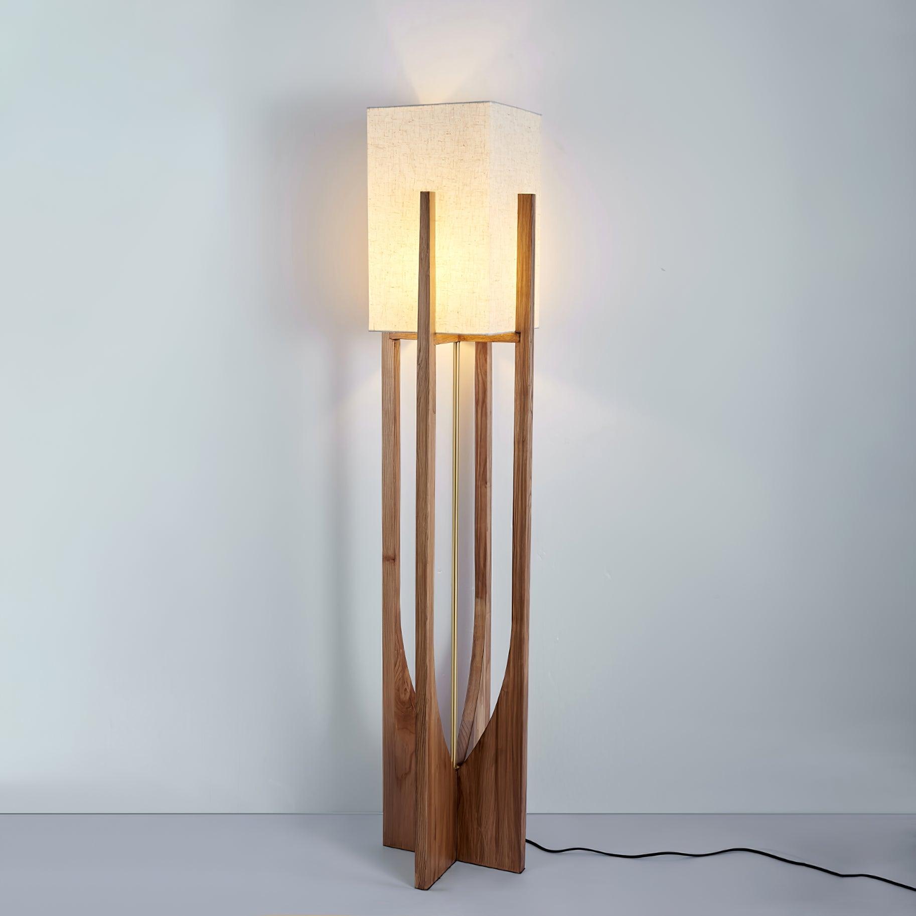 Fairbanks Floor Lamp - Lumpaz