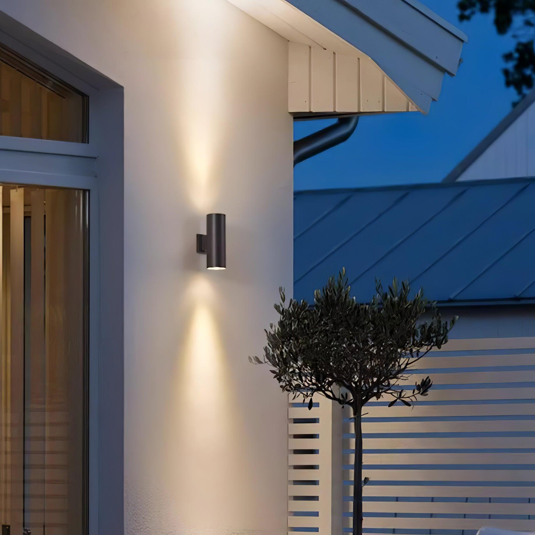 Cylindrical Outdoor Wall Light - Lumpaz
