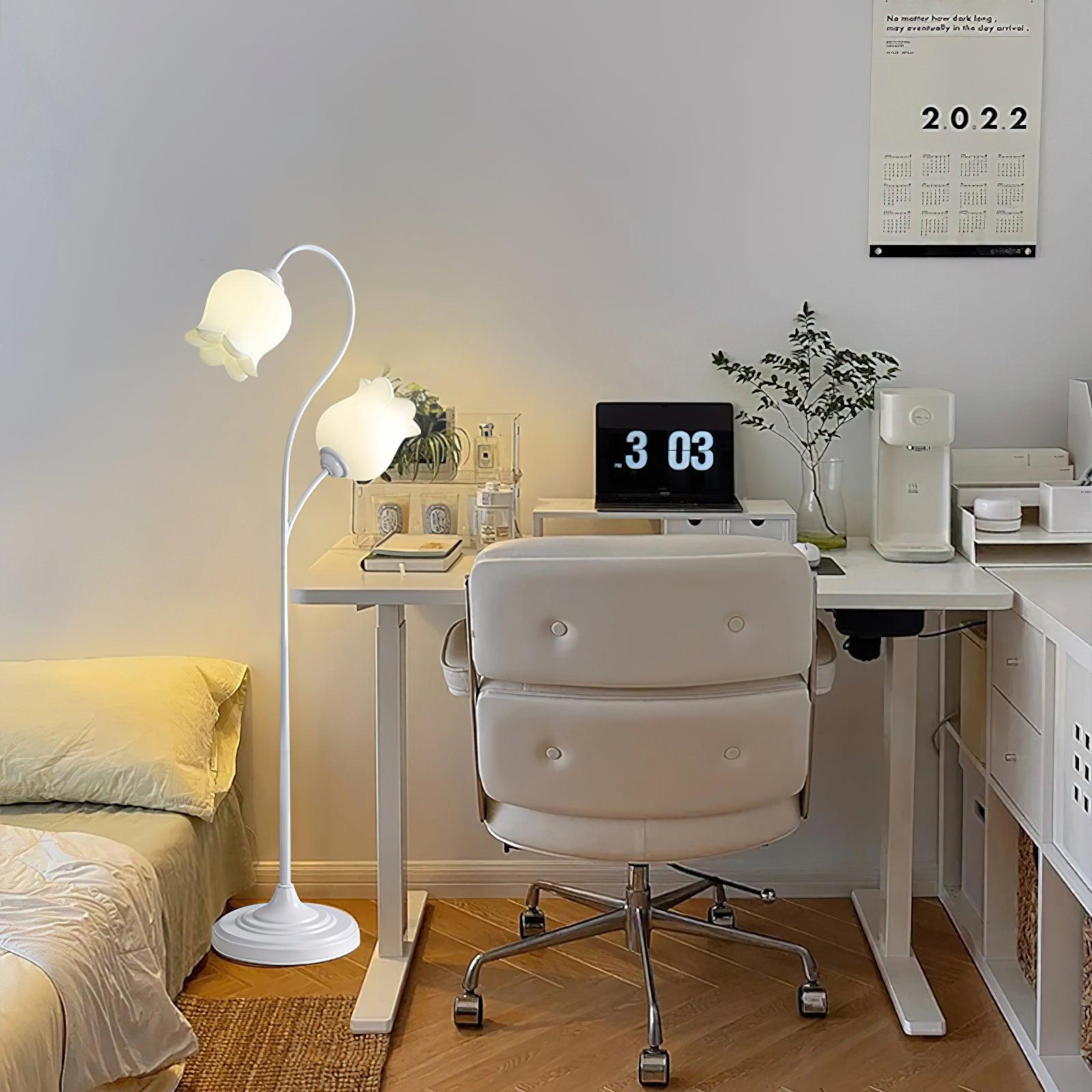 Lilium Floor Lamp - Lumpaz