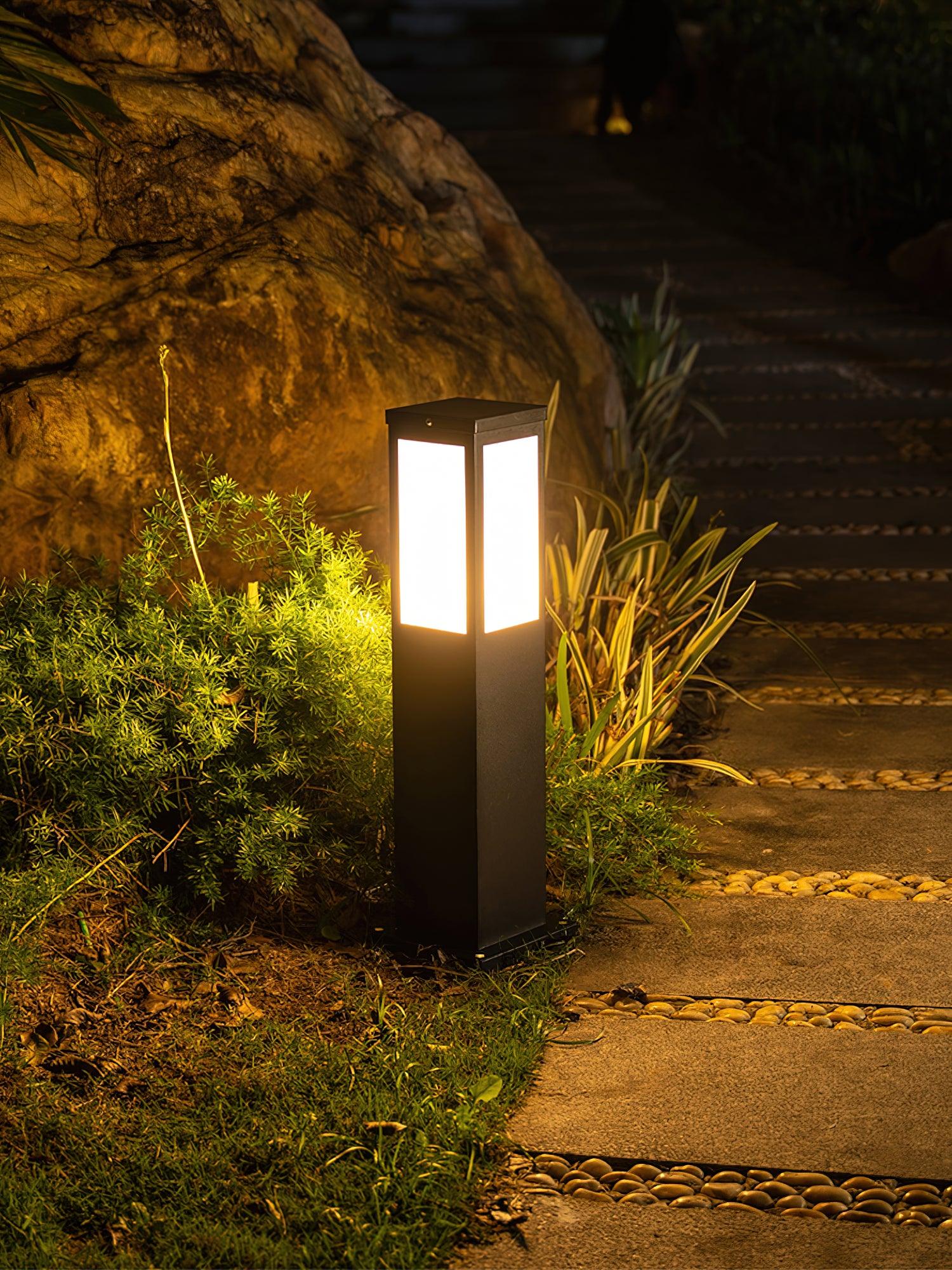 Kuzco Bollard Garden Light - Lumpaz