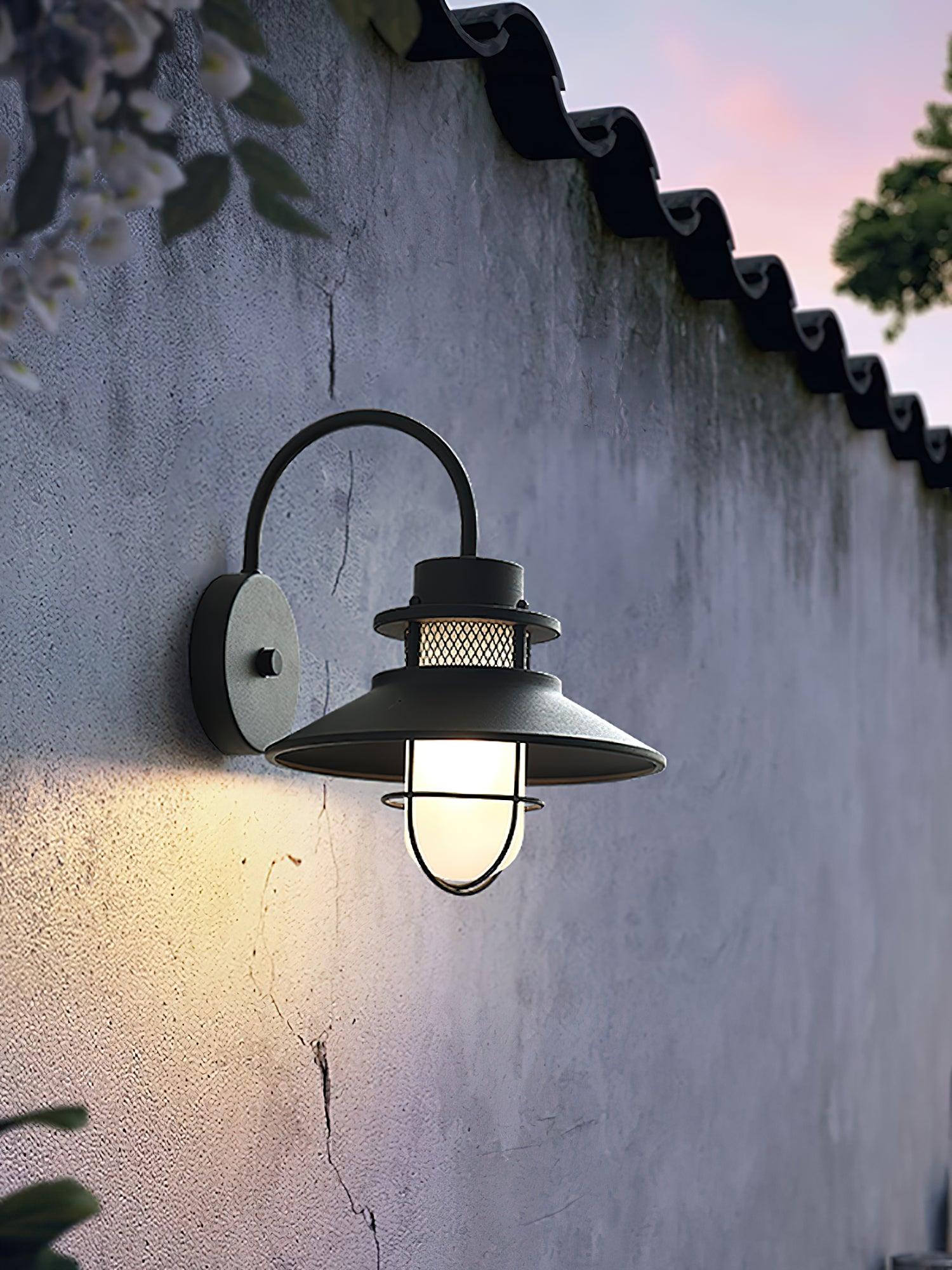 Felix Outdoor Wall Lamp - Lumpaz