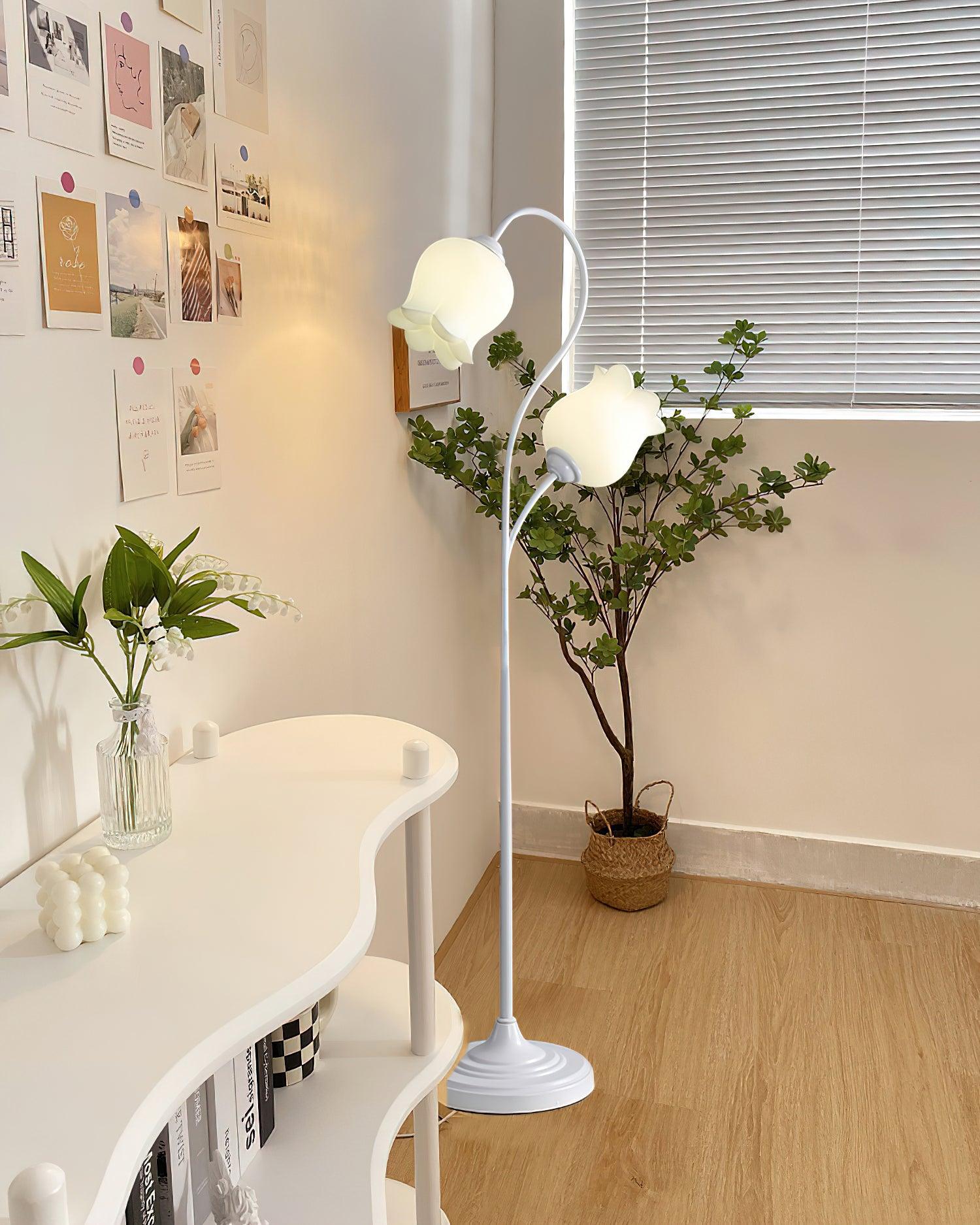 Lilium Floor Lamp - Lumpaz