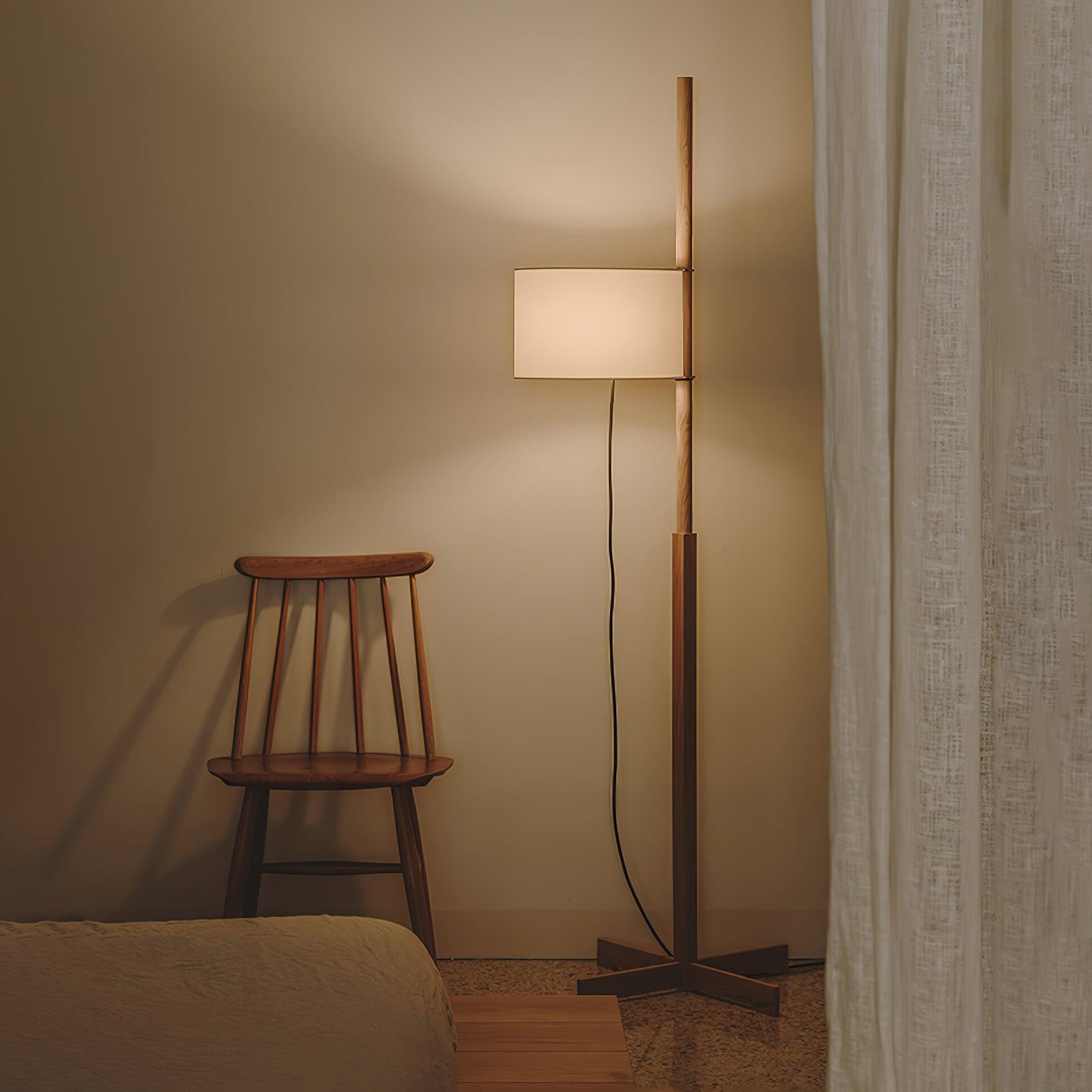 Svelte Silhouette Floor Lamp - Lumpaz
