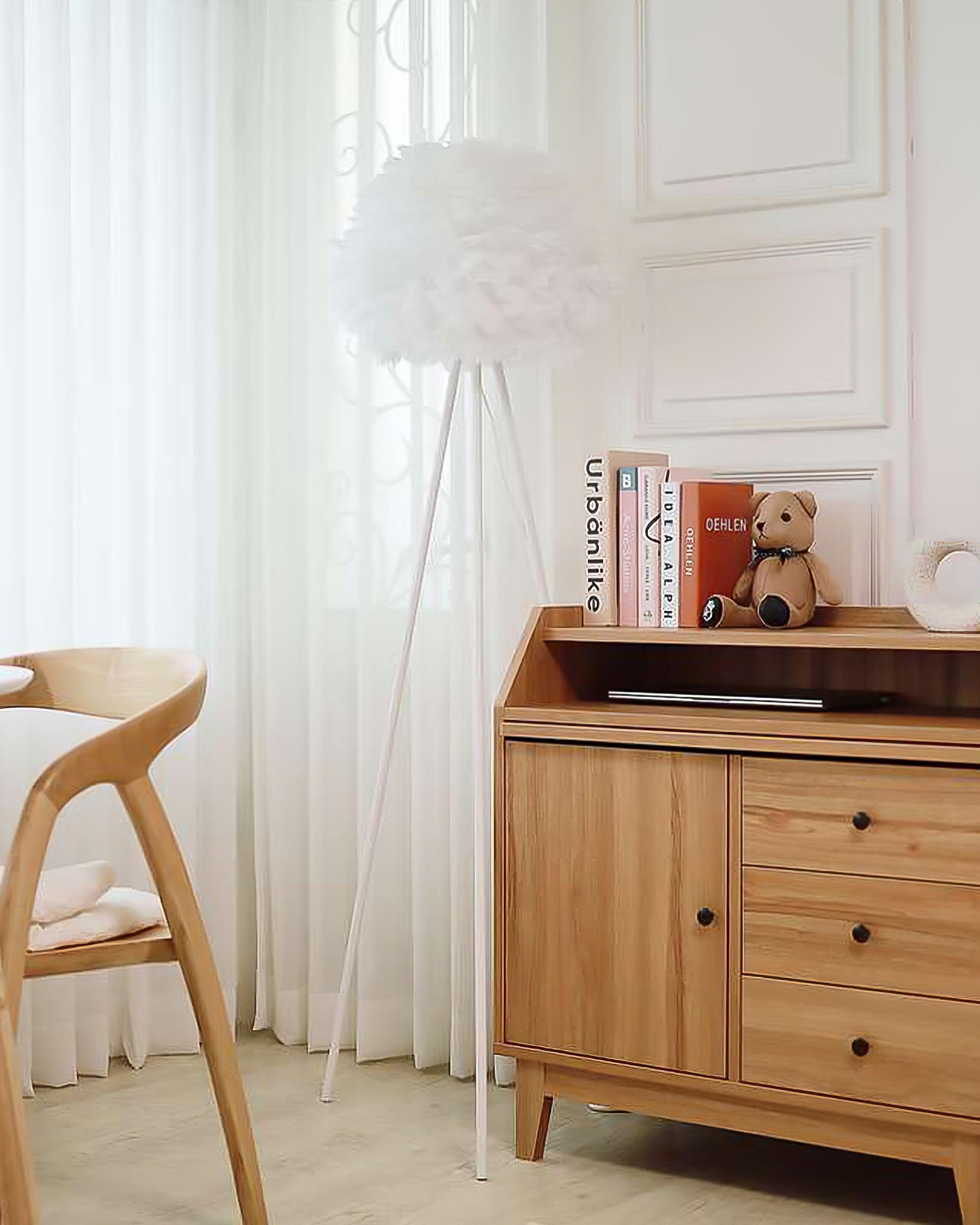 Eos Feather Floor Lamp - Lumpaz
