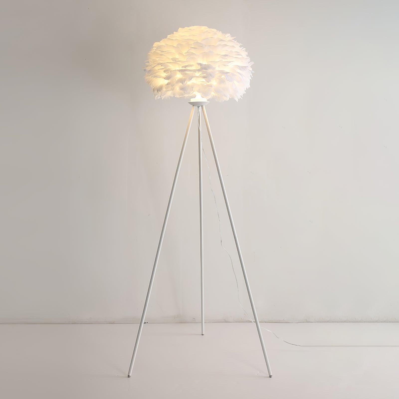 Eos Feather Floor Lamp - Lumpaz