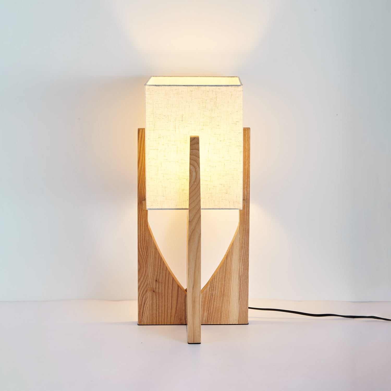 Fairbanks Floor Lamp - Lumpaz