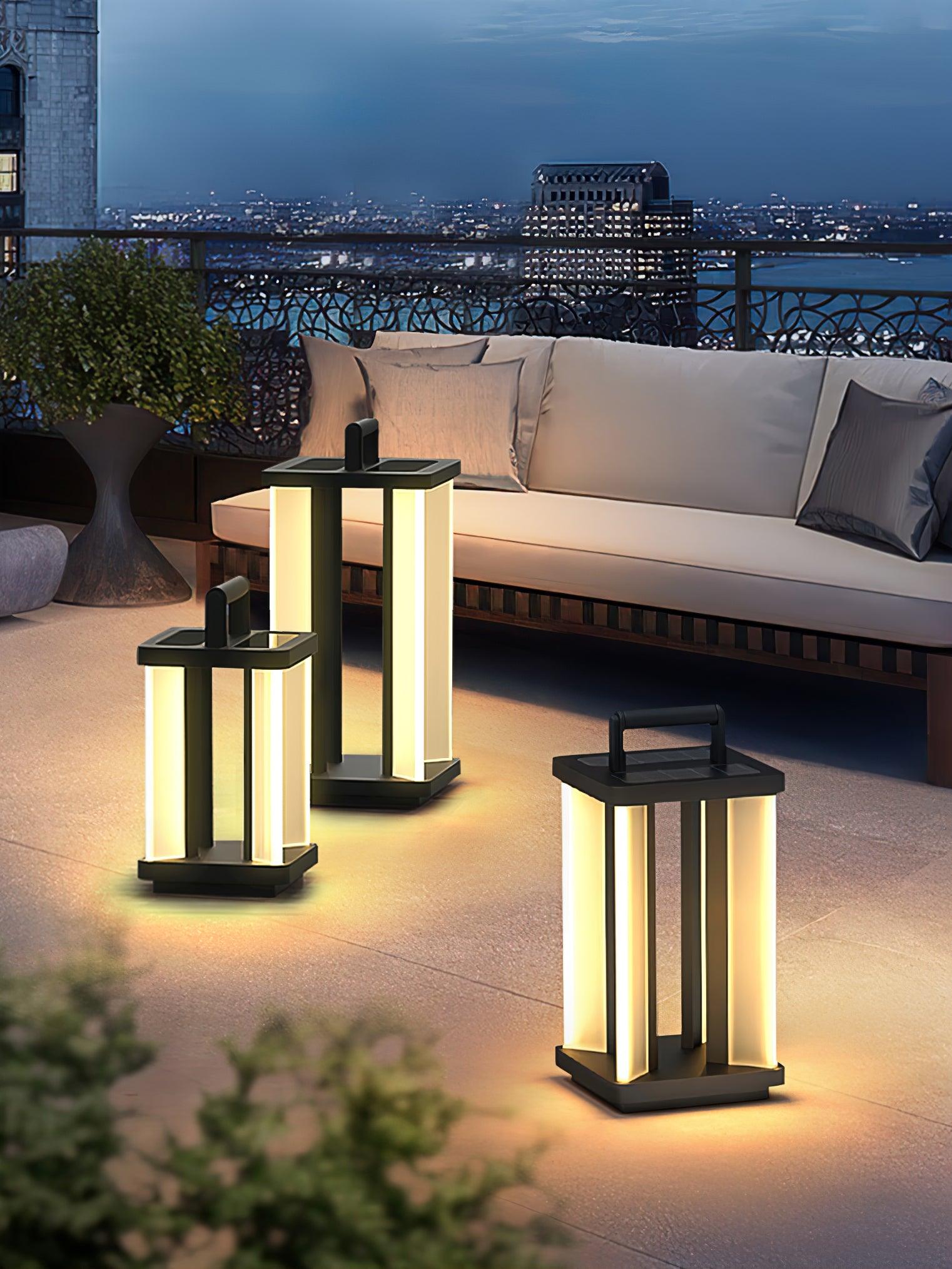 Metroluxe Solar Outdoor Light - Lumpaz