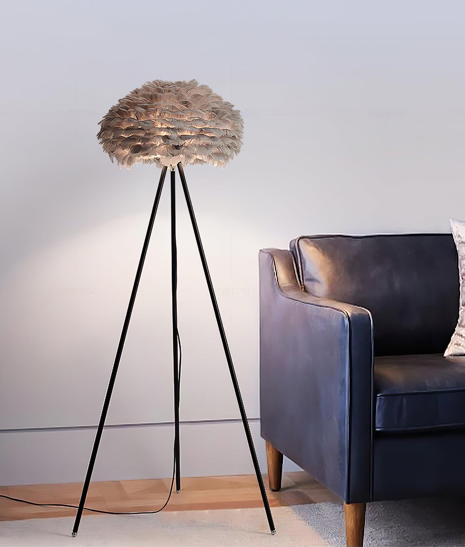 Eos Feather Floor Lamp - Lumpaz