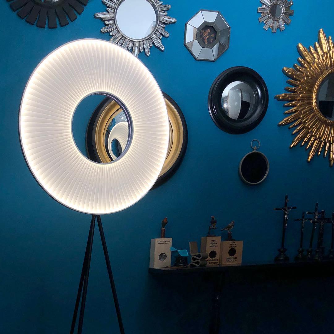 Iris Floor Lamp - Lumpaz