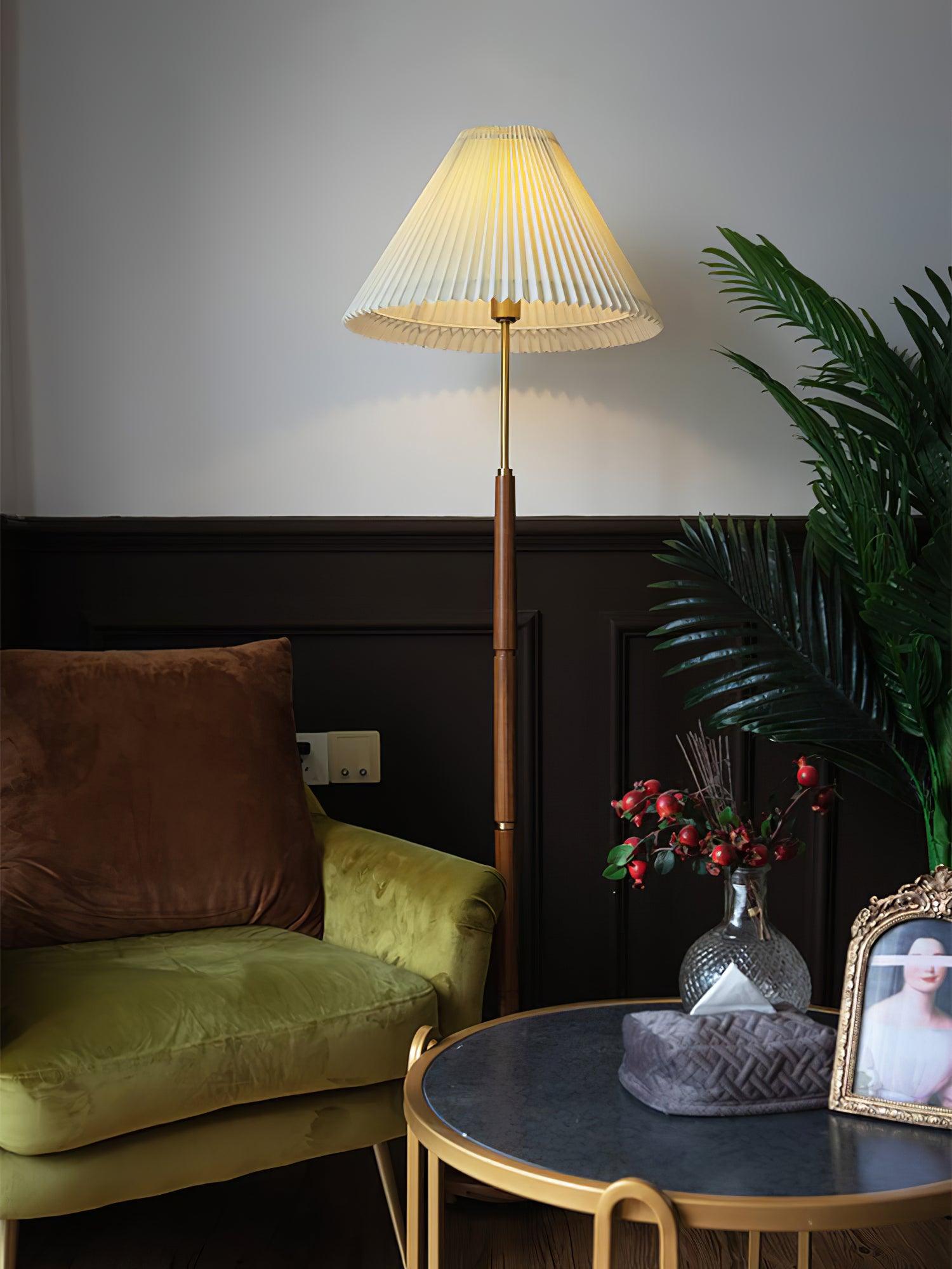 Pleated Floor Lamp - Lumpaz