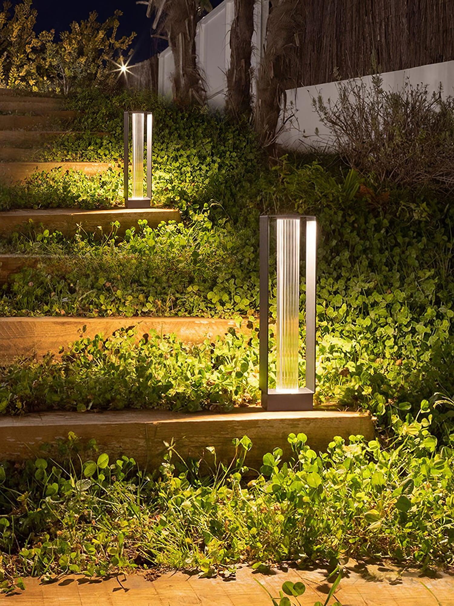 Frame Outdoor Post Lamp - Lumpaz