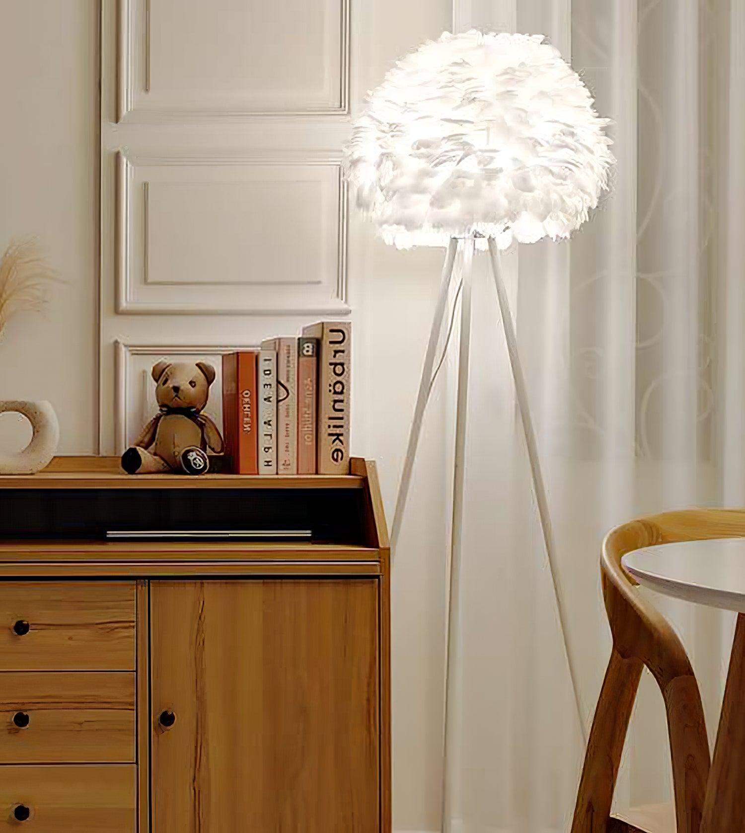 Eos Feather Floor Lamp - Lumpaz