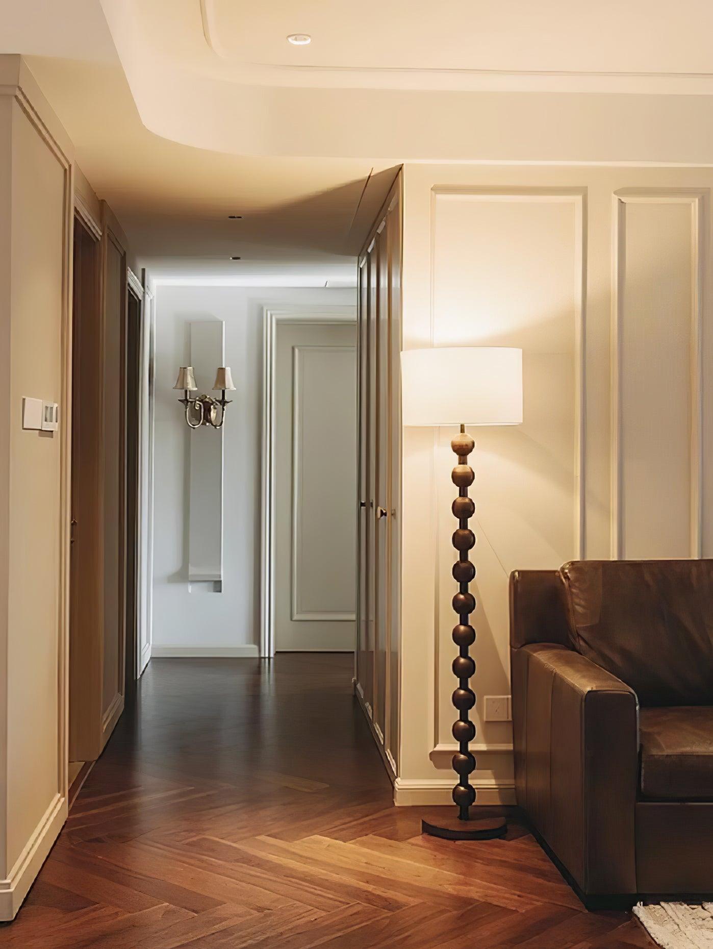 Hugo Barbell Floor Lamp - Lumpaz