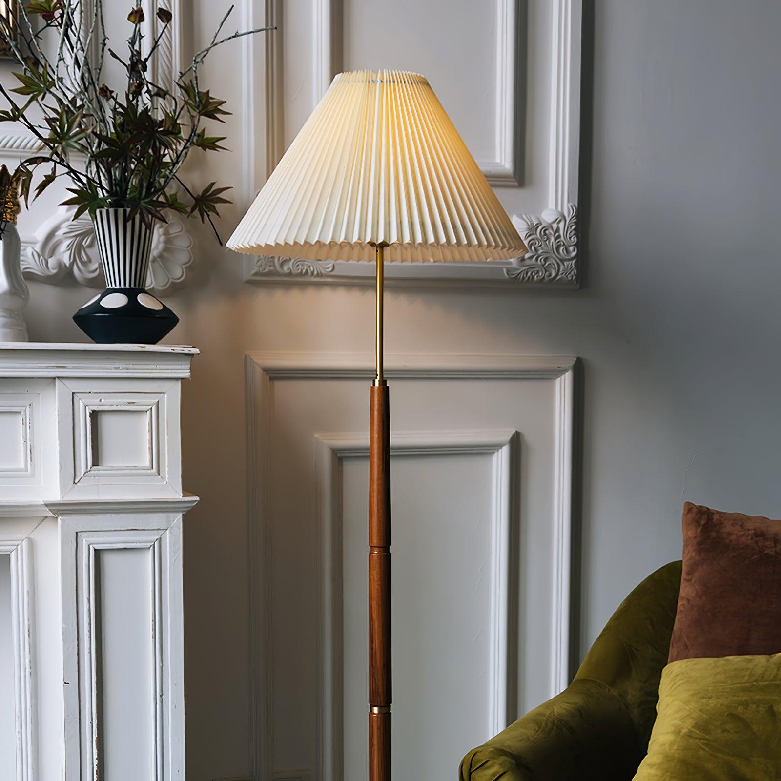 Pleated Floor Lamp - Lumpaz