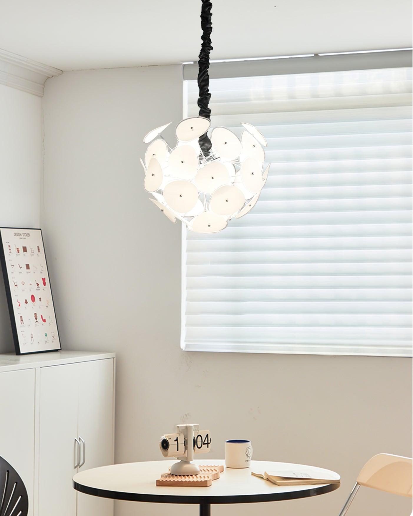 Poppy Glass Chandelier - Lumpaz