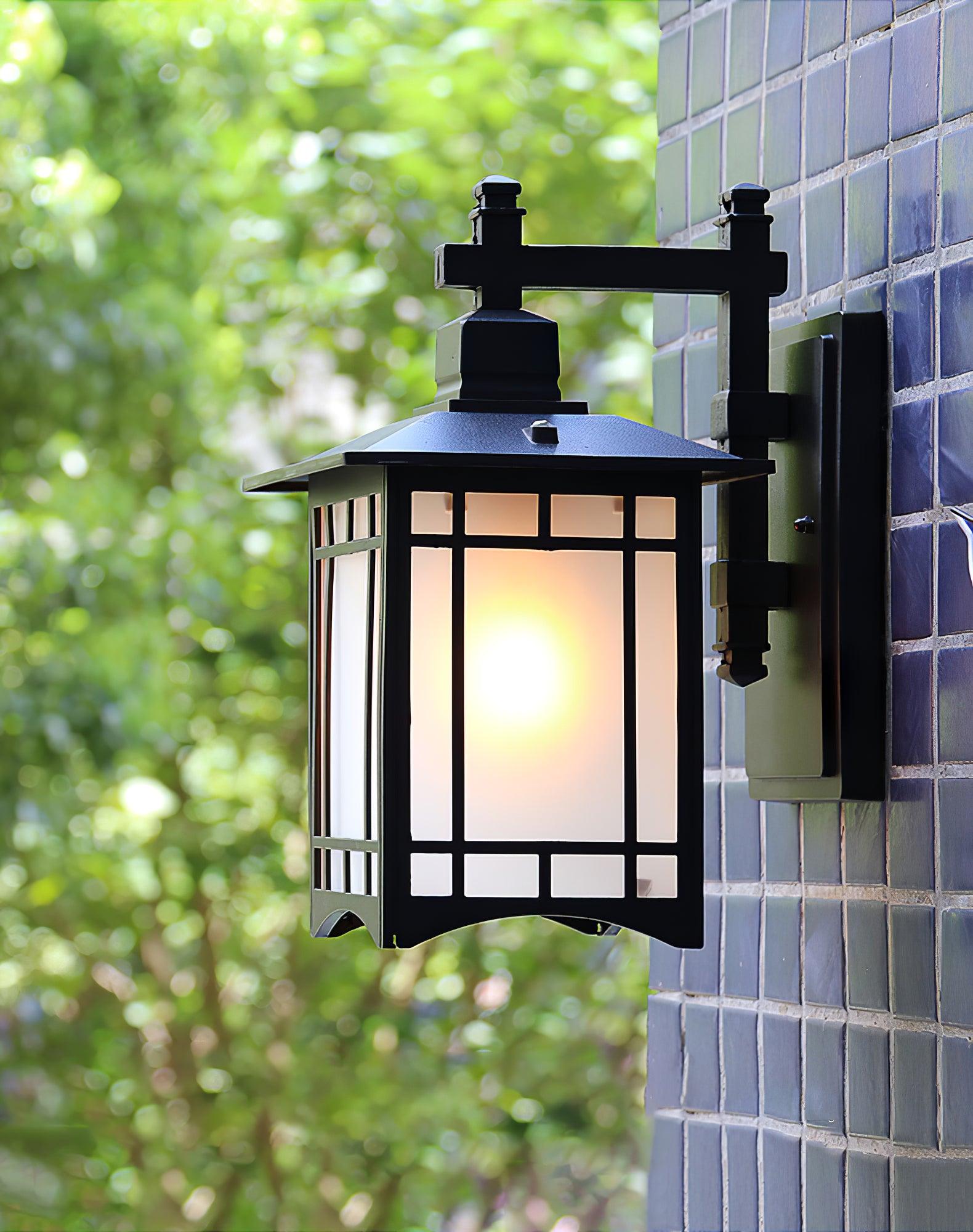 Orm House Wall Light - Lumpaz