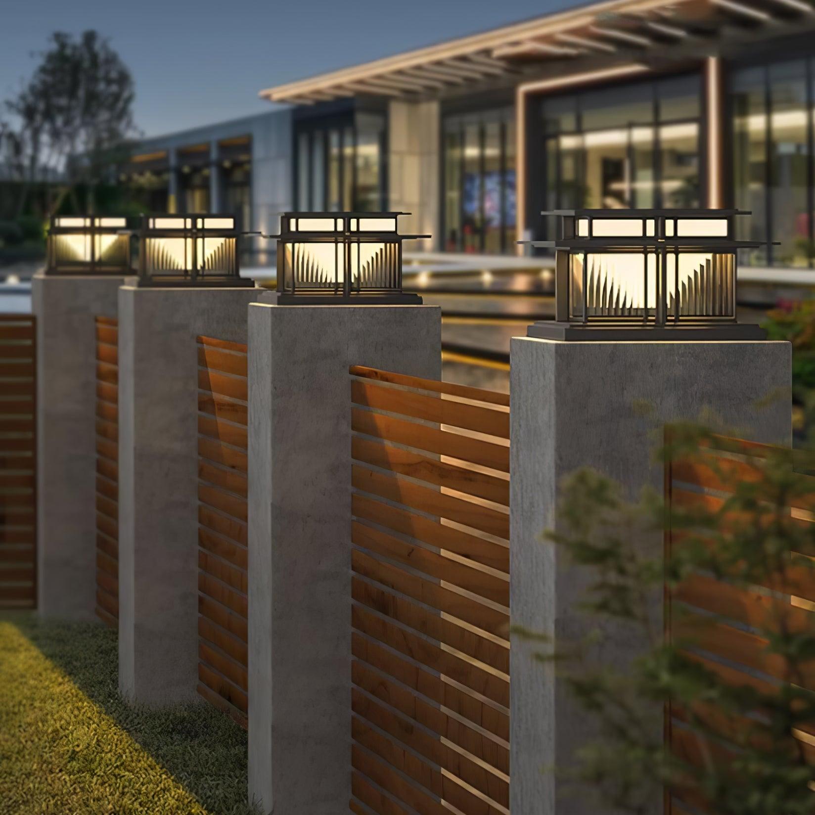 Boilyn Solar Outdoor Pillar Light - Lumpaz