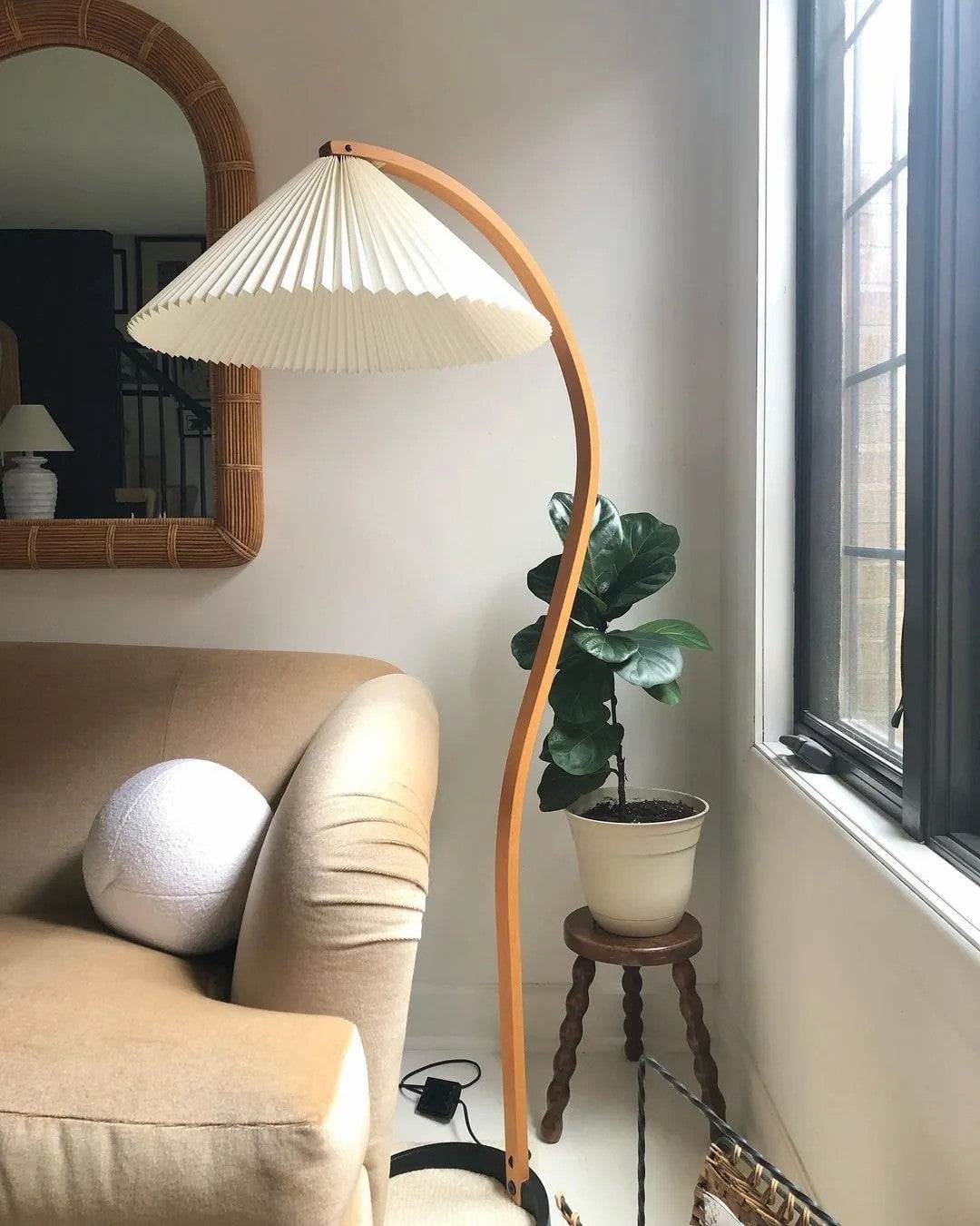 Caprani Floor Lamp - Lumpaz