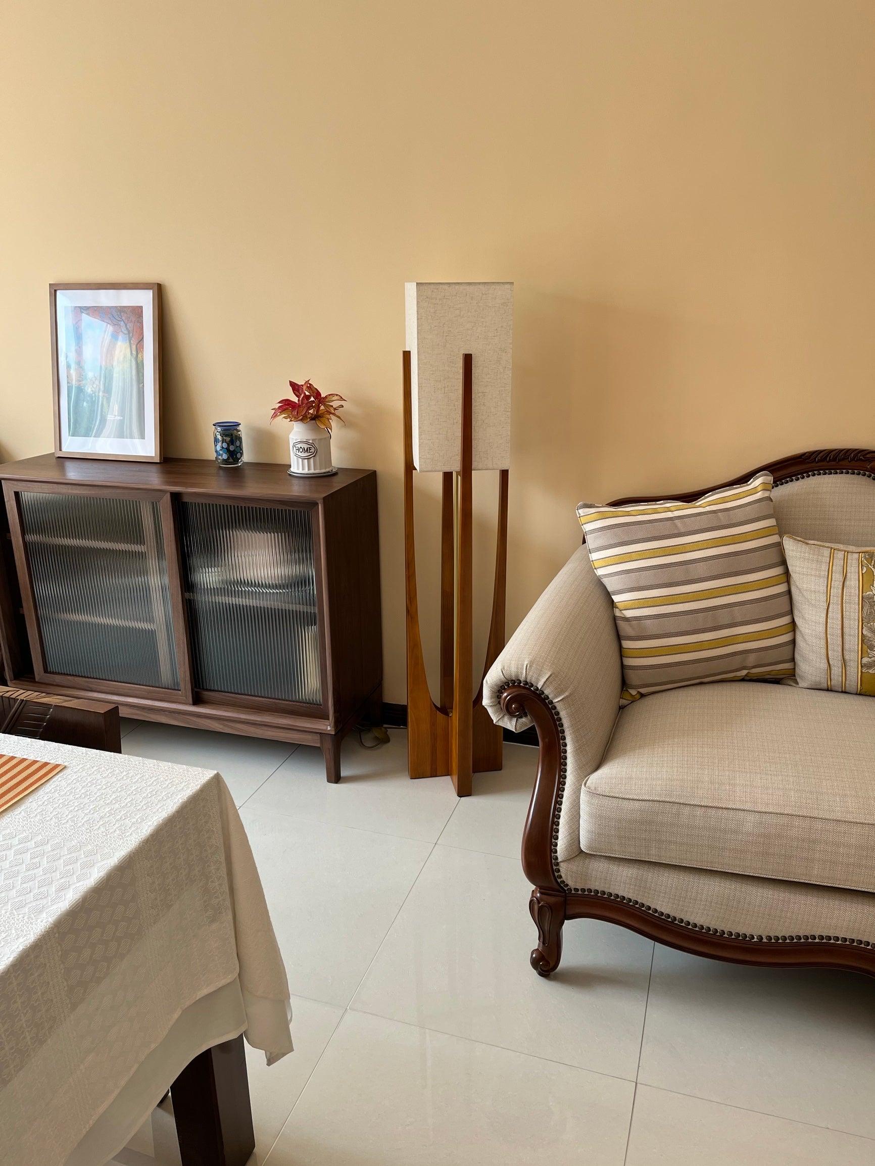 Fairbanks Floor Lamp - Lumpaz