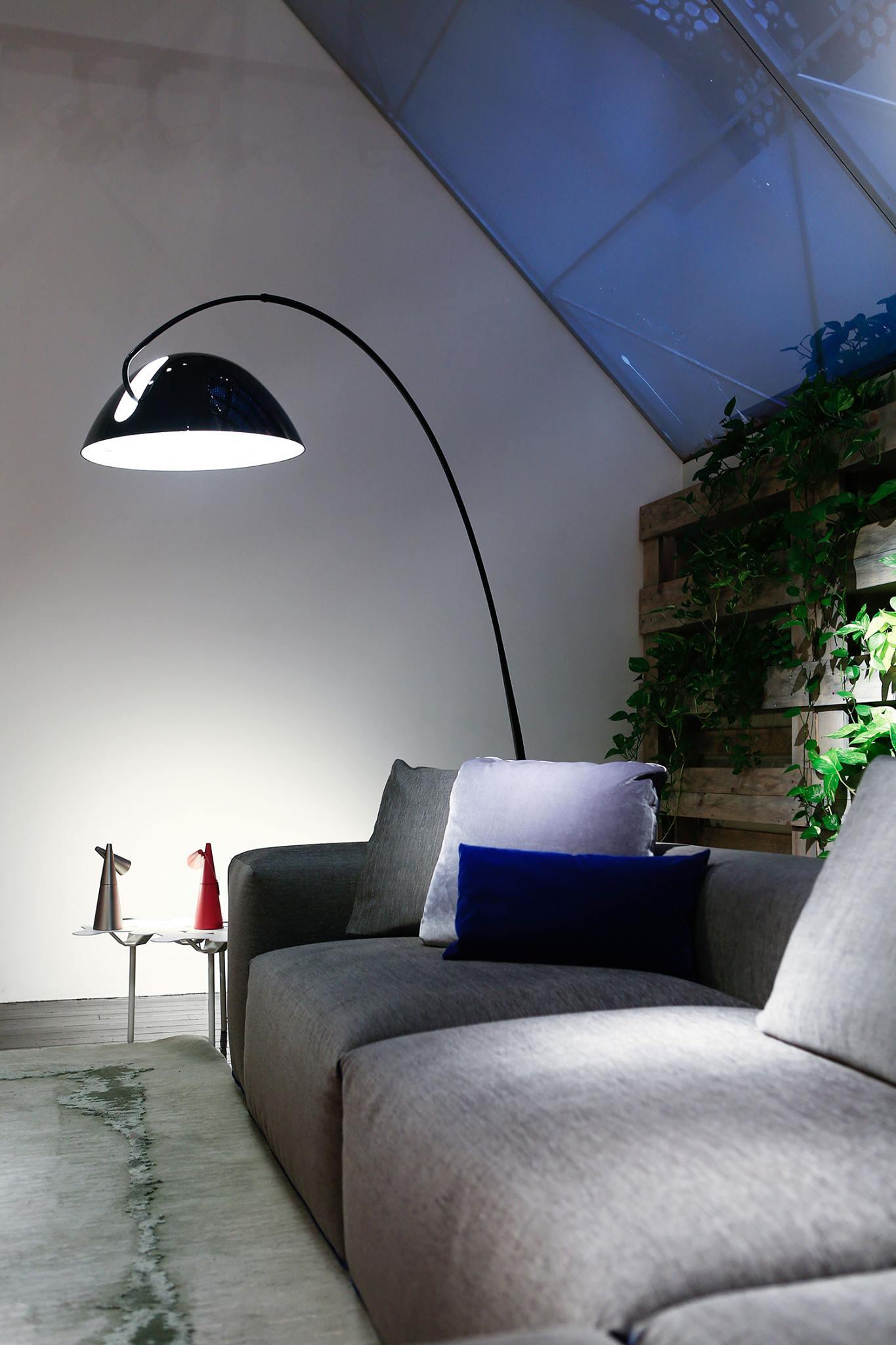 Pluma Floor Lamp - Lumpaz