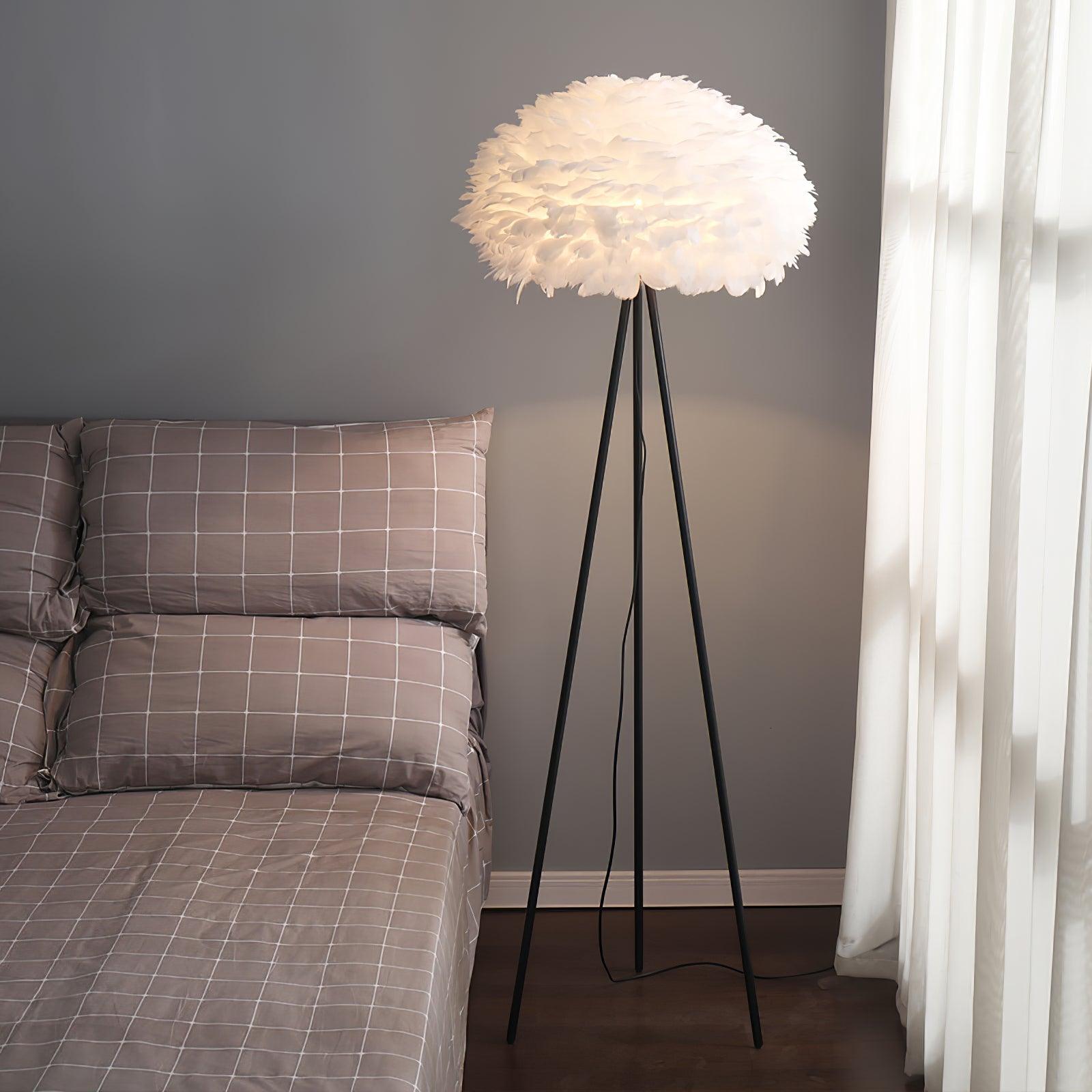 Eos Feather Floor Lamp - Lumpaz