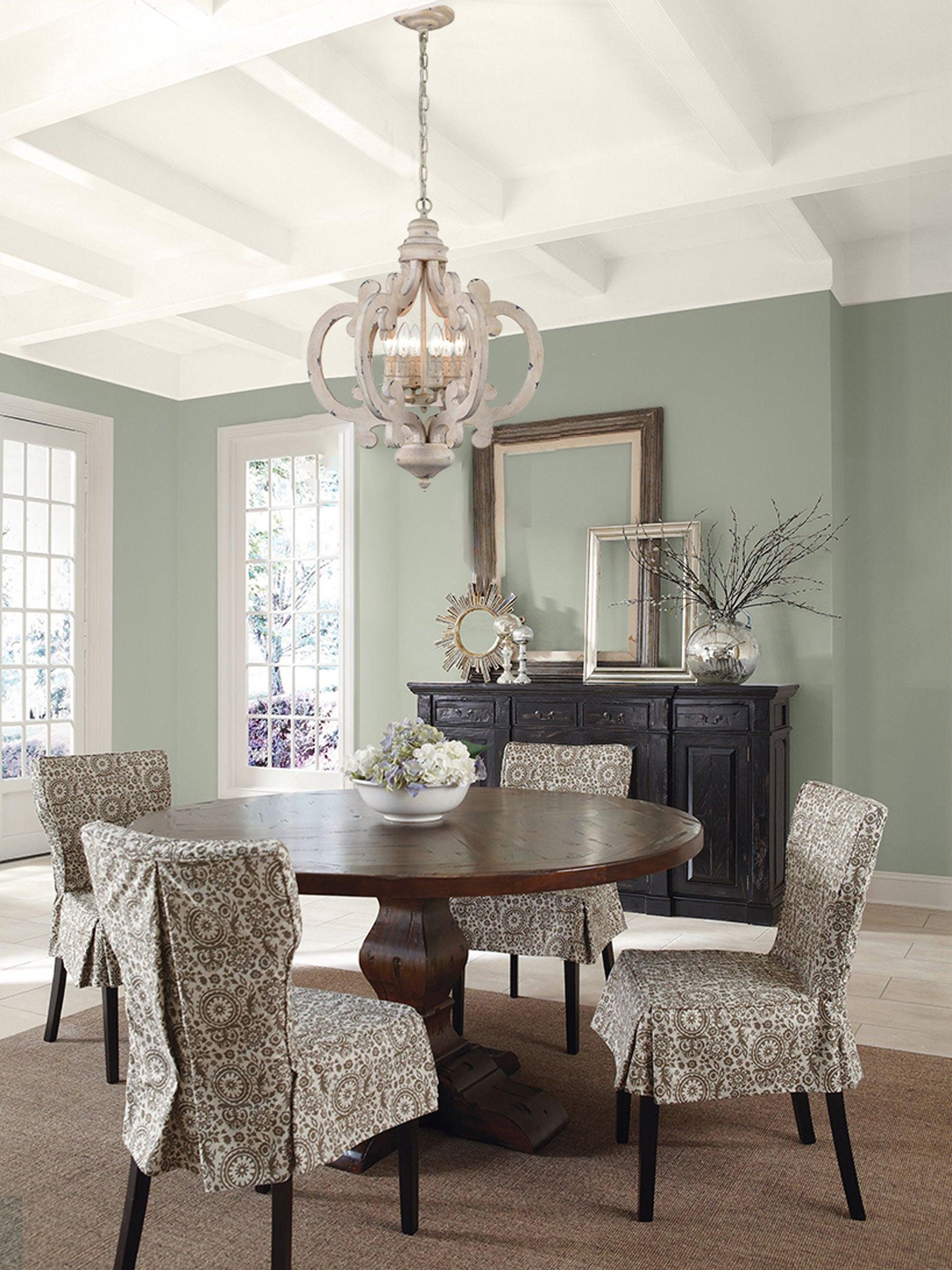 Antique White Style Chandelier - Lumpaz