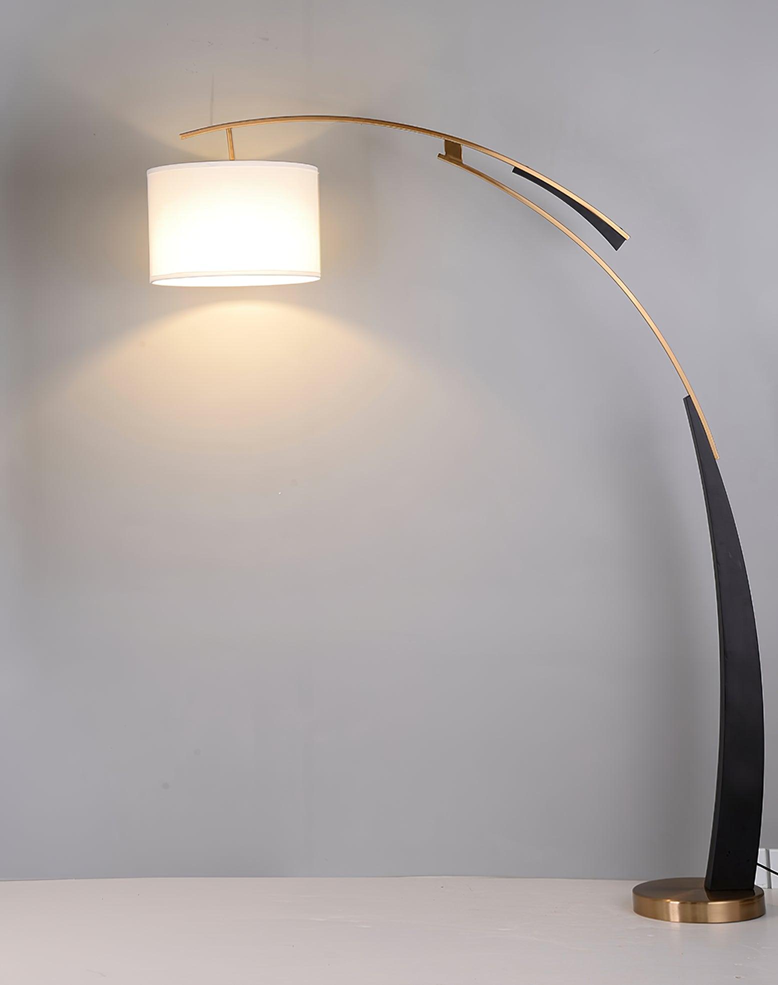 Matterhorn Arc Floor Lamp - Lumpaz