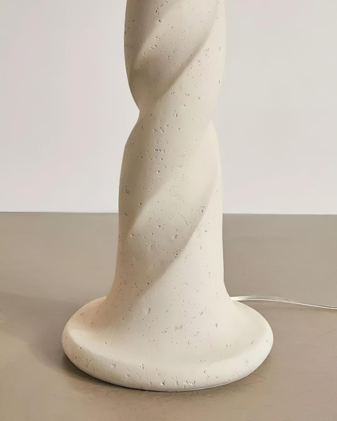Yisi North Tower Floor Lamp - Lumpaz