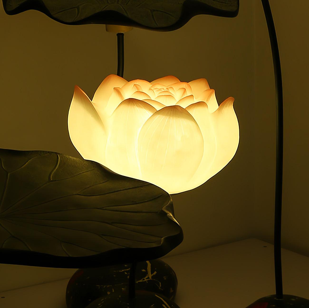 Lotus Floor Lamp - Lumpaz