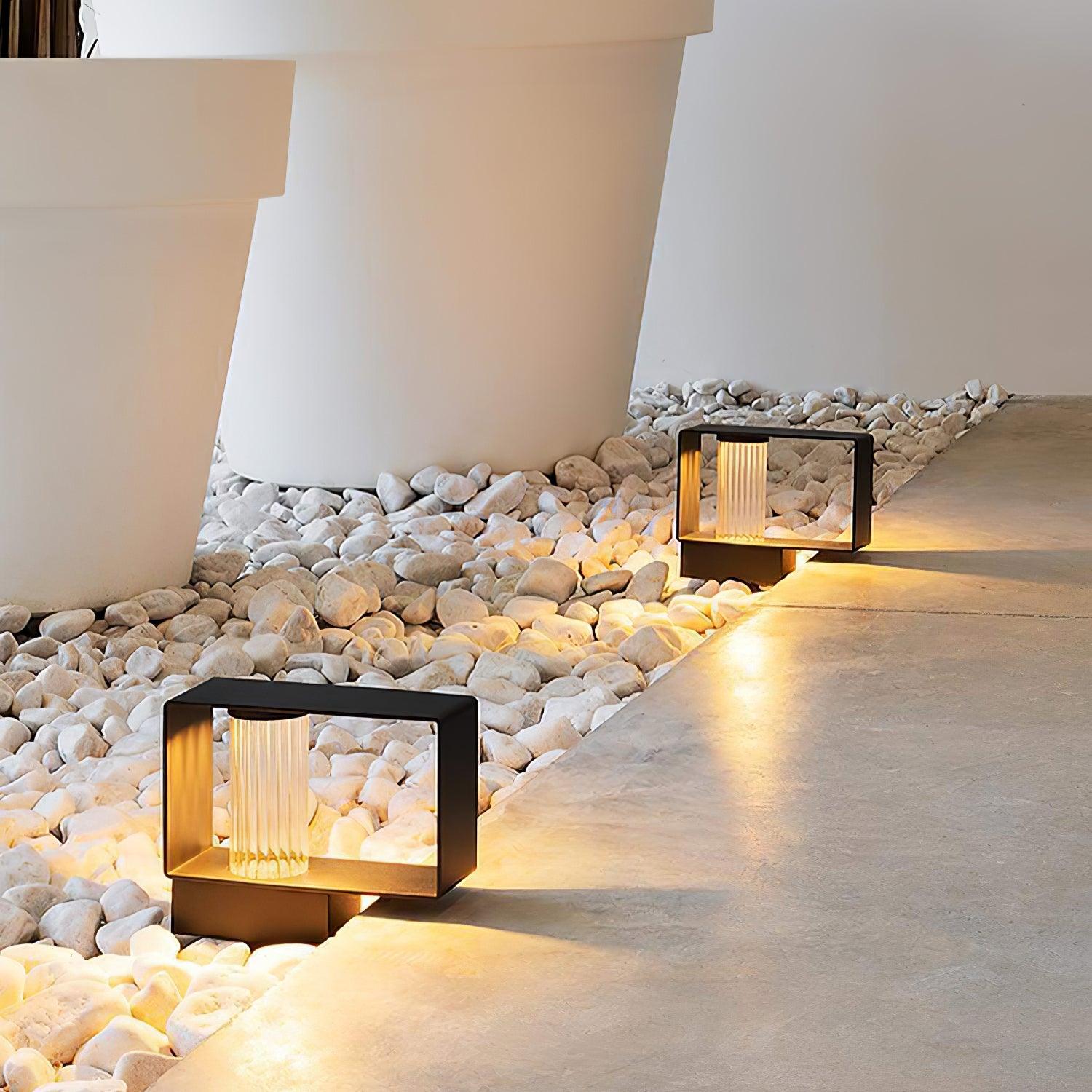 Frame Outdoor Post Lamp - Lumpaz