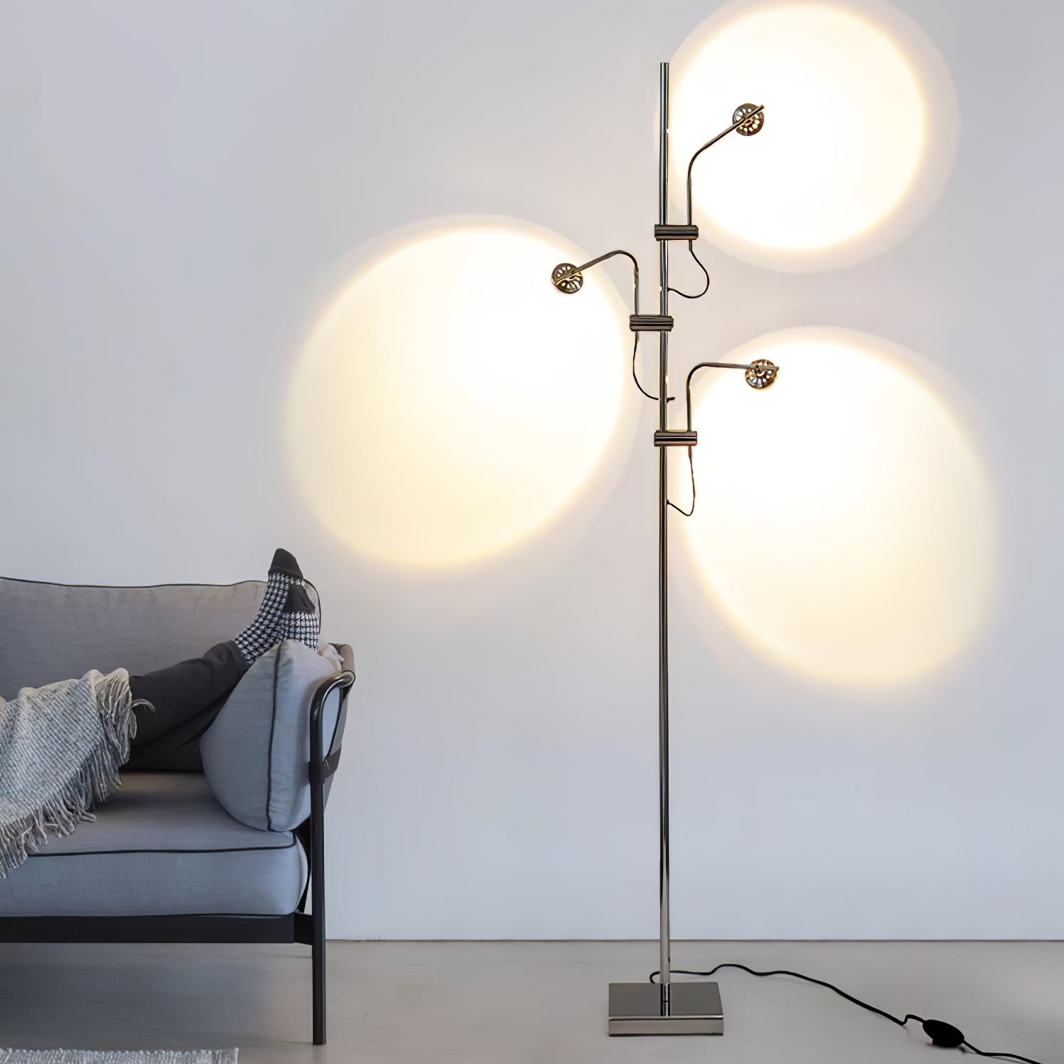 Wa Wa Floor Lamp - Lumpaz