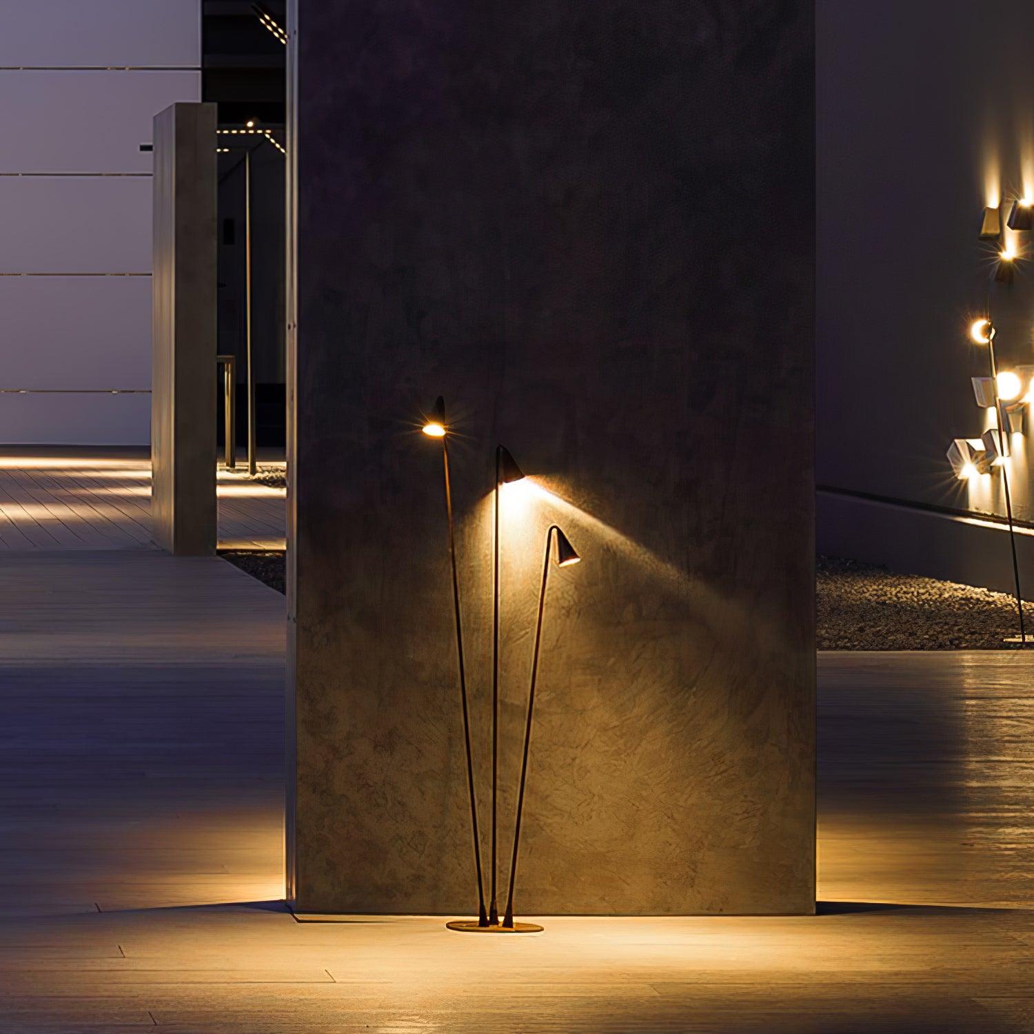 Bellflower Outdoor Floor Lamp - Lumpaz