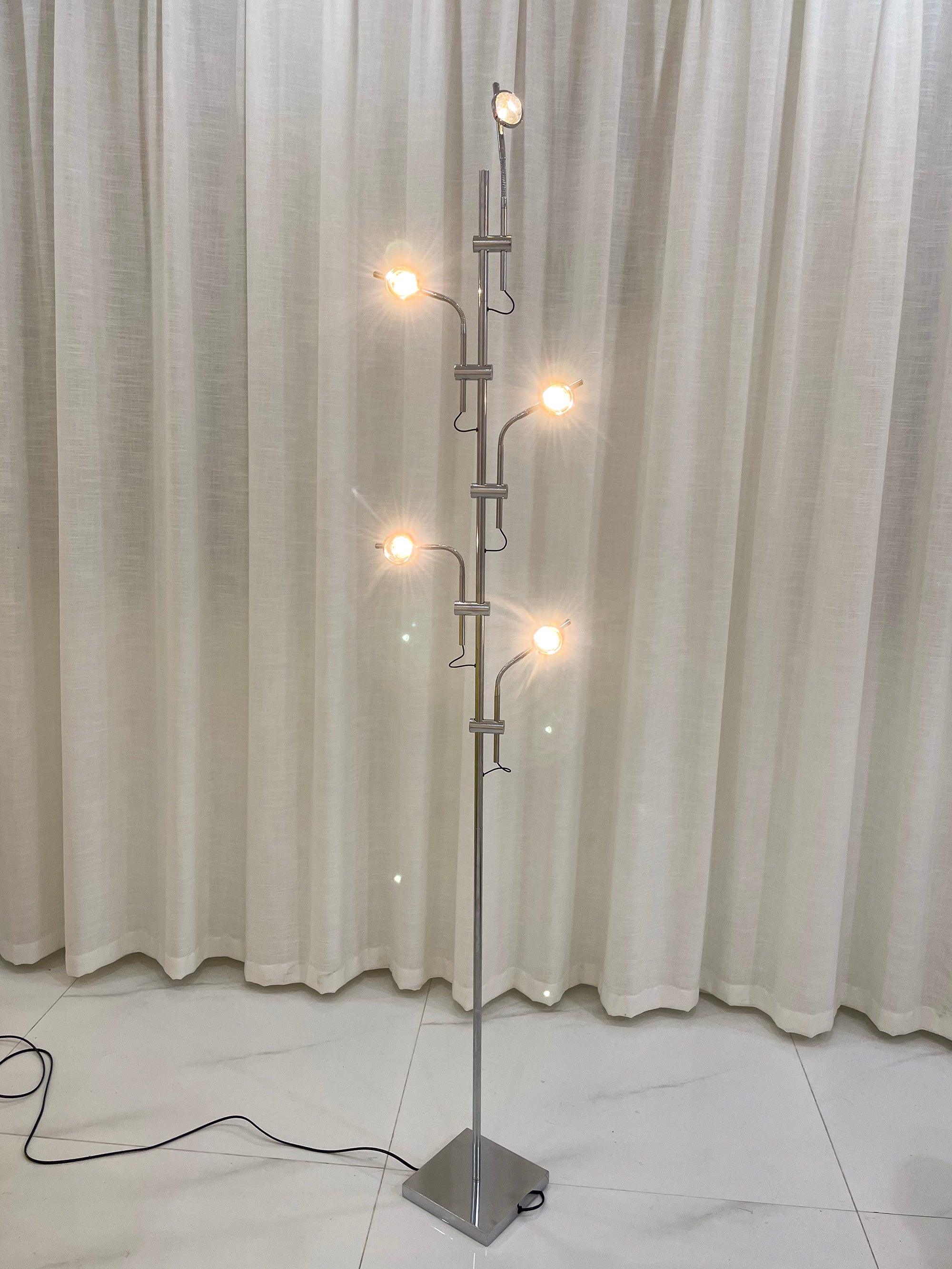 Wa Wa Floor Lamp - Lumpaz