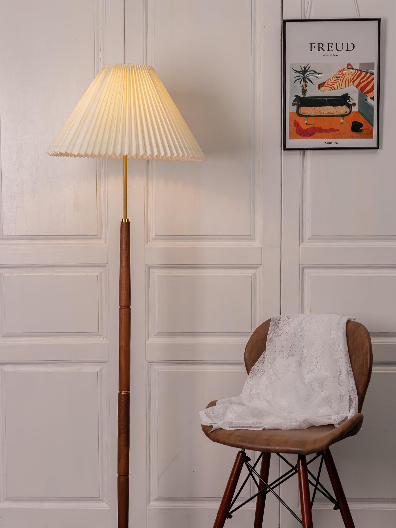 Pleated Floor Lamp - Lumpaz