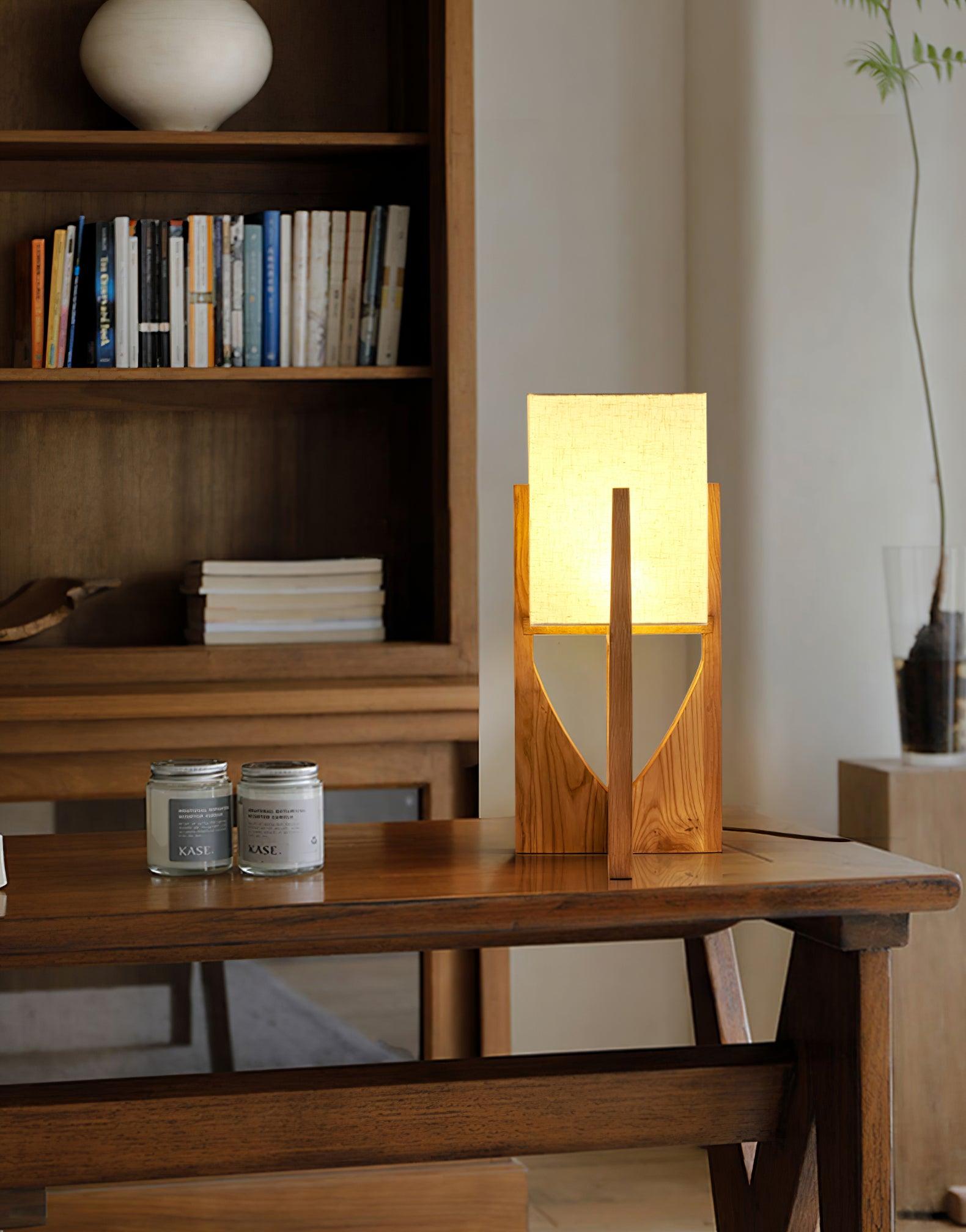 Fairbanks Floor Lamp - Lumpaz