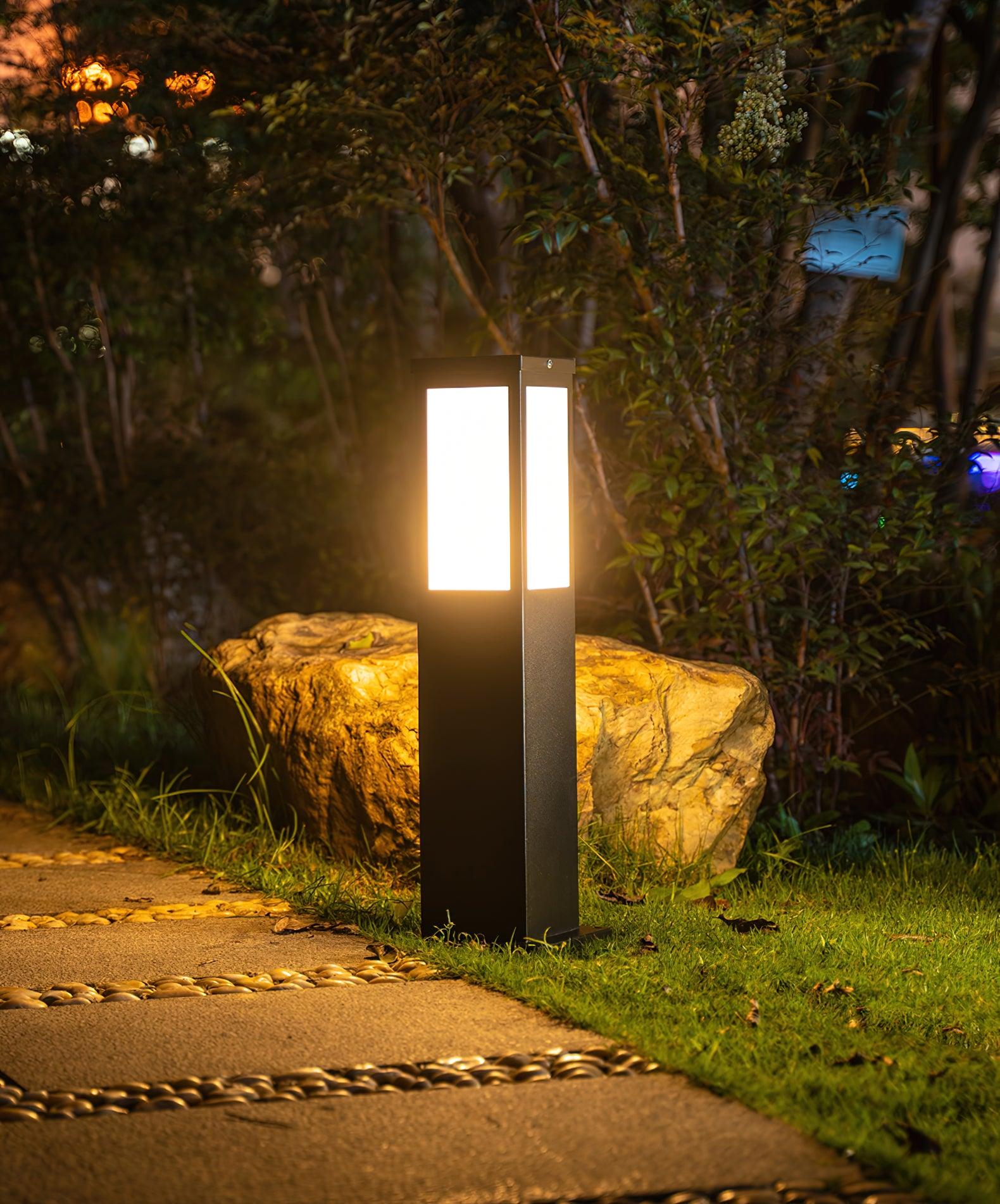 Kuzco Bollard Garden Light - Lumpaz