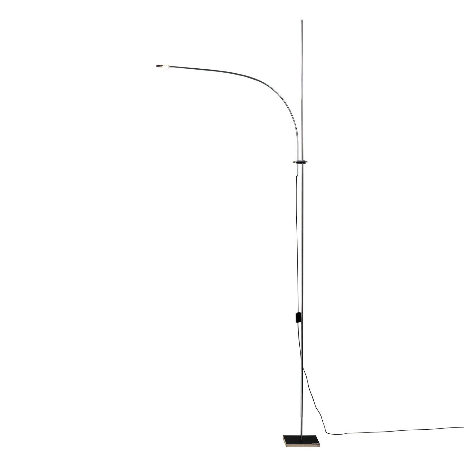 Metal Body Graceful Floor Lamp - Lumpaz