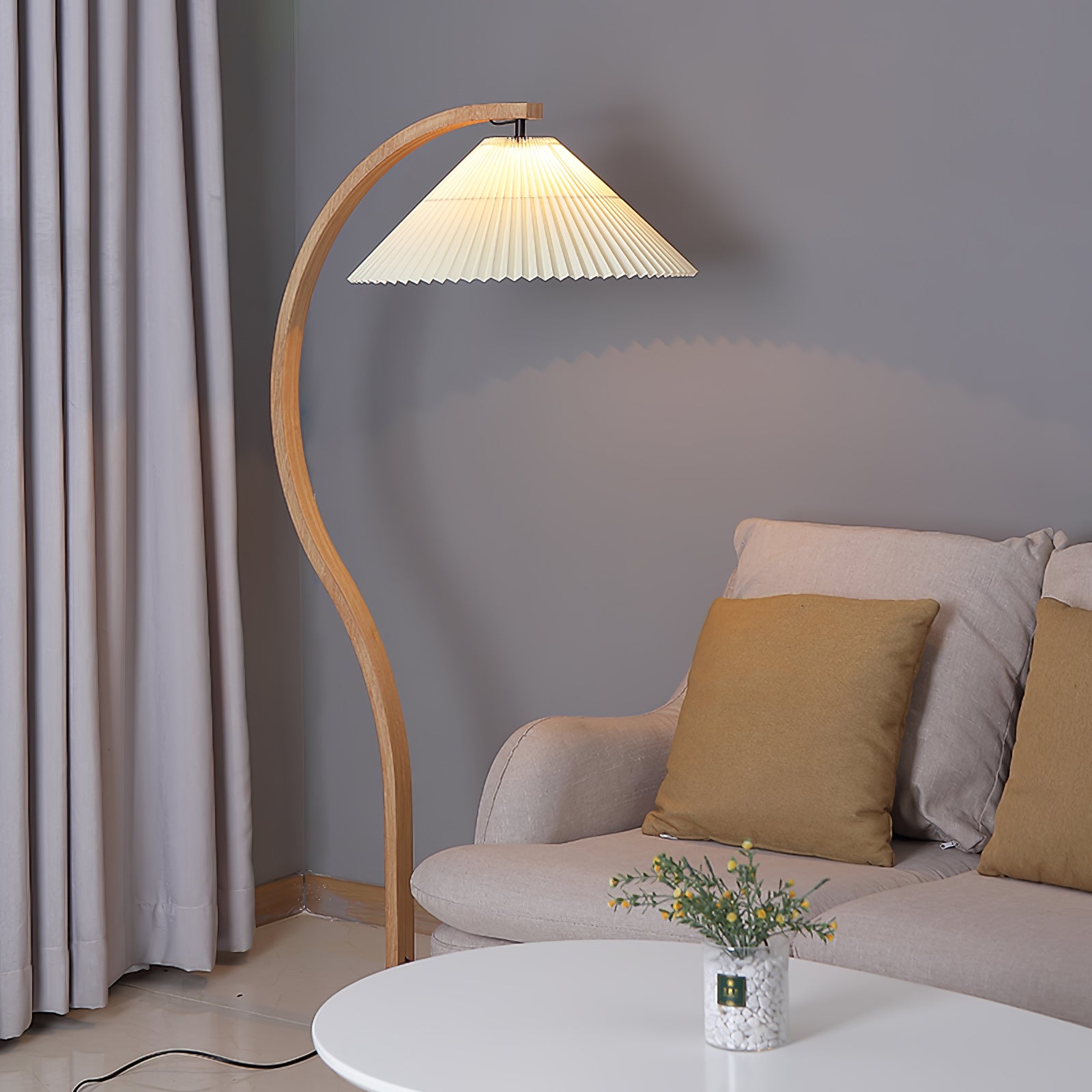 Caprani Floor Lamp - Lumpaz