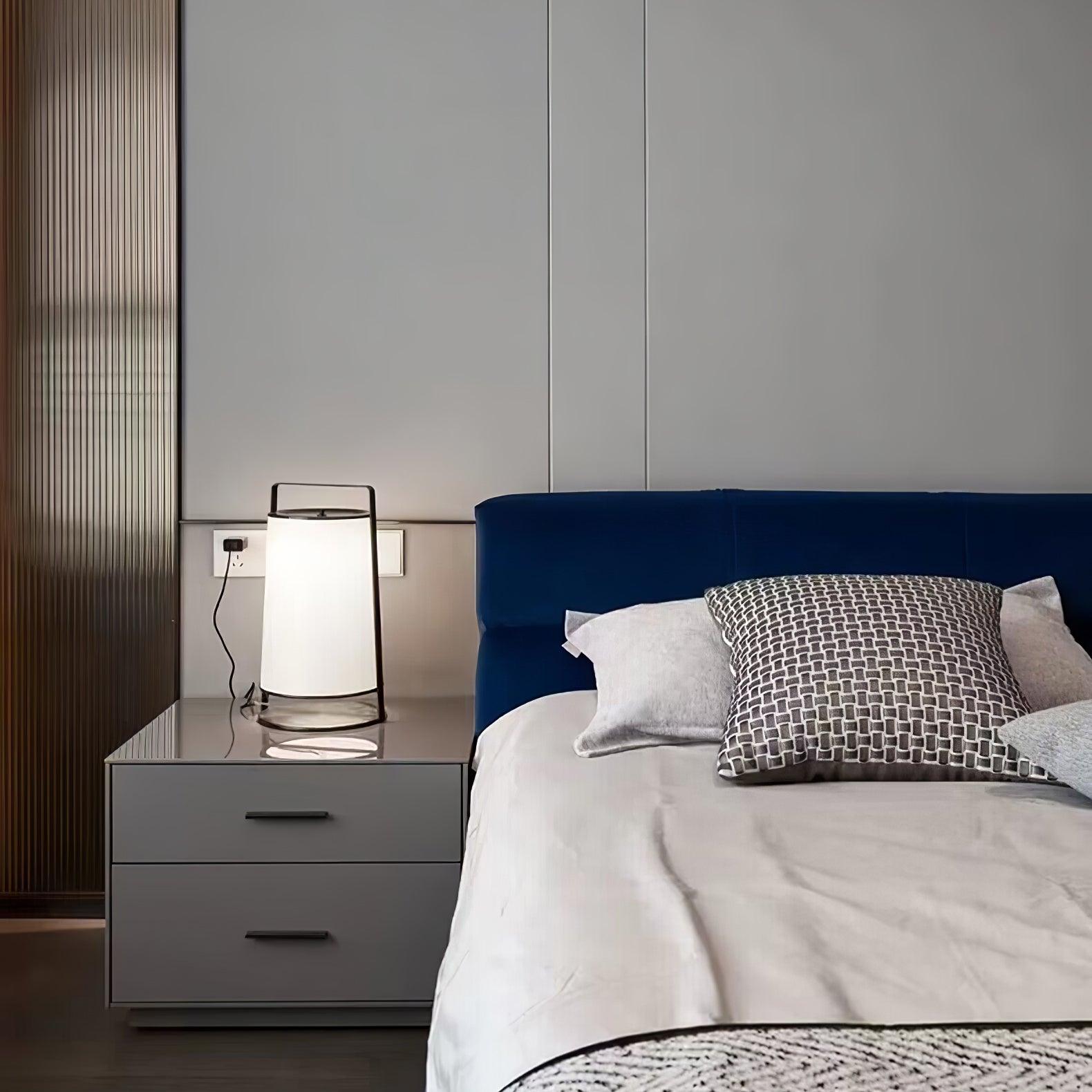 Silhouette Textile Floor Lamp - Lumpaz