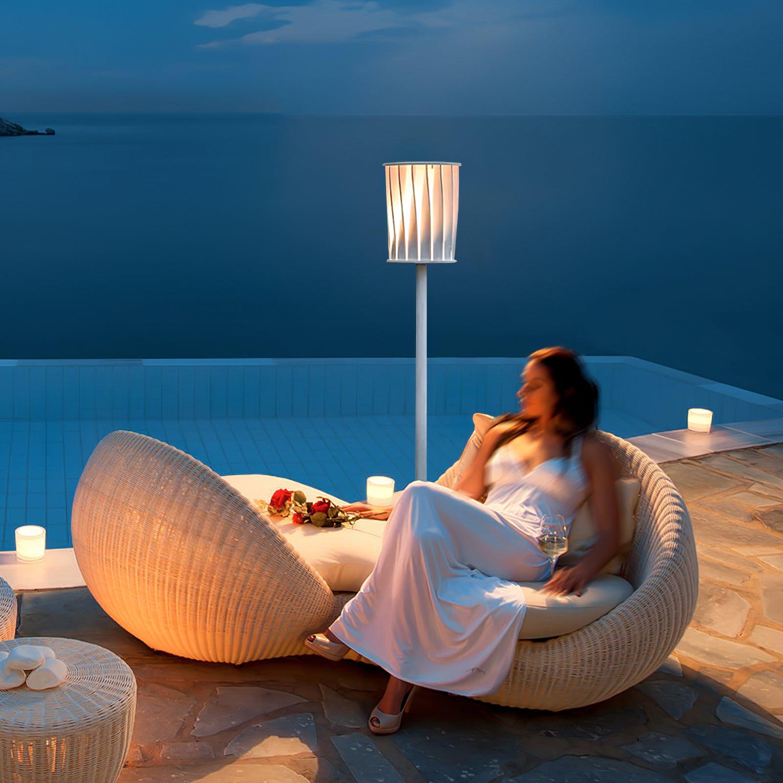 White Column Garden Light - Lumpaz