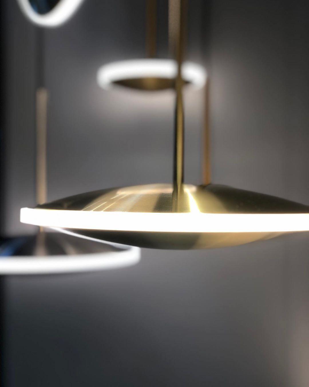 Chrona Dish Pendant Light - Lumpaz
