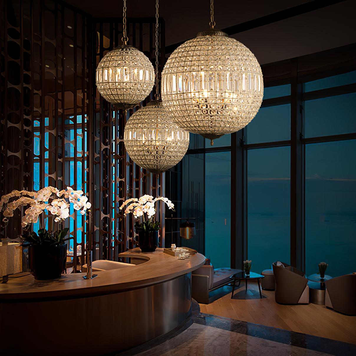 Traditional Gold Globe Chandelier - Lumpaz
