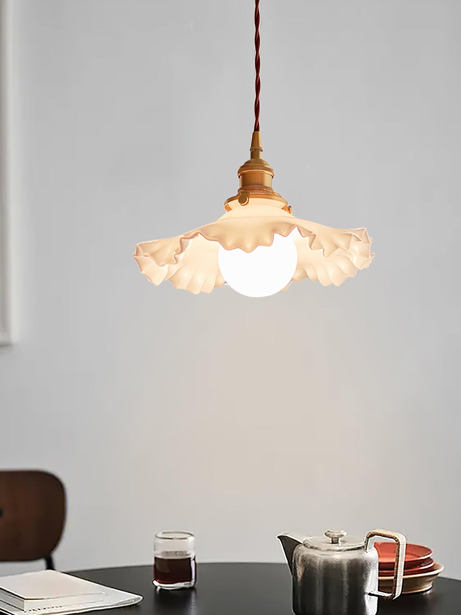 Small Floral Pendant Lamp - Lumpaz