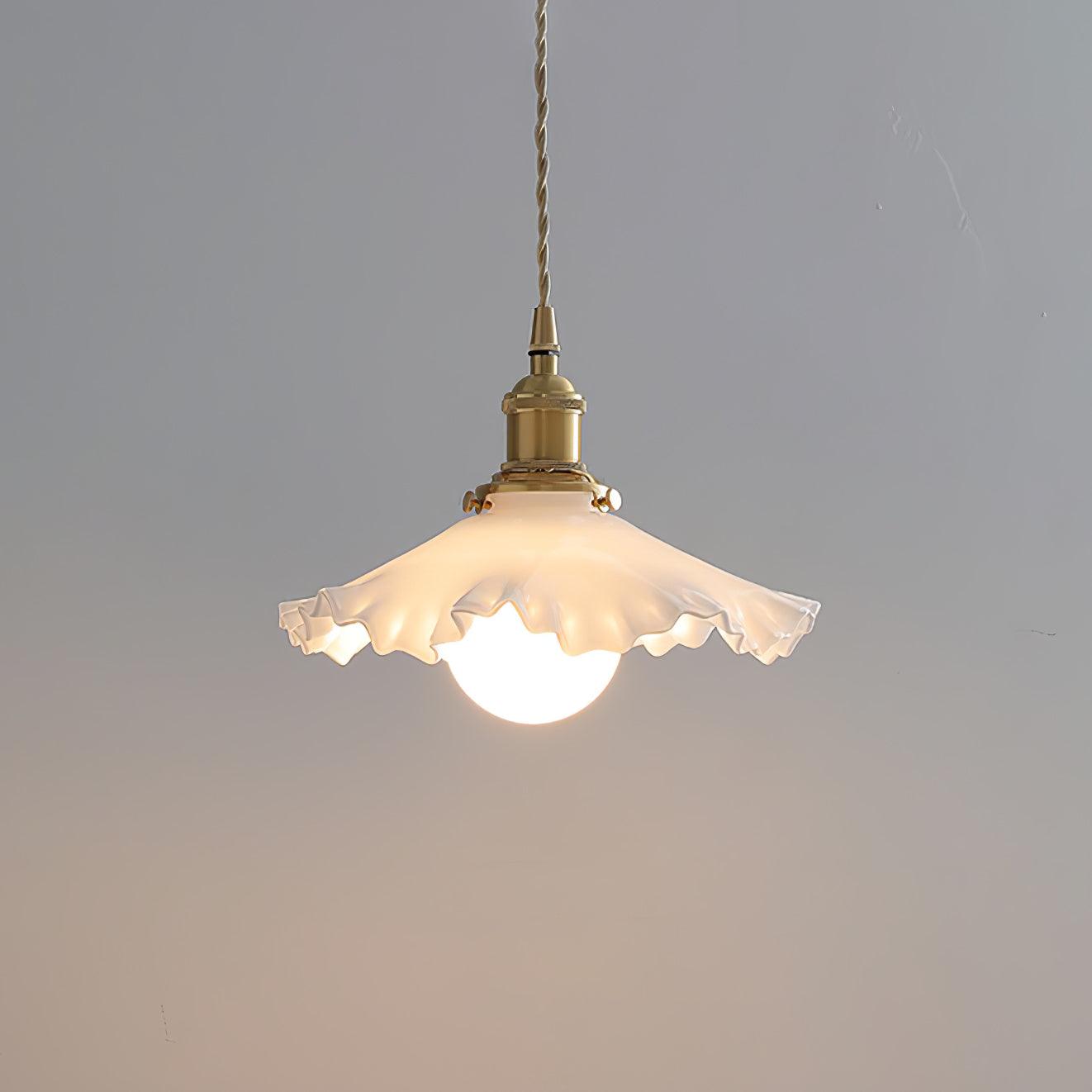 Small Floral Pendant Lamp - Lumpaz