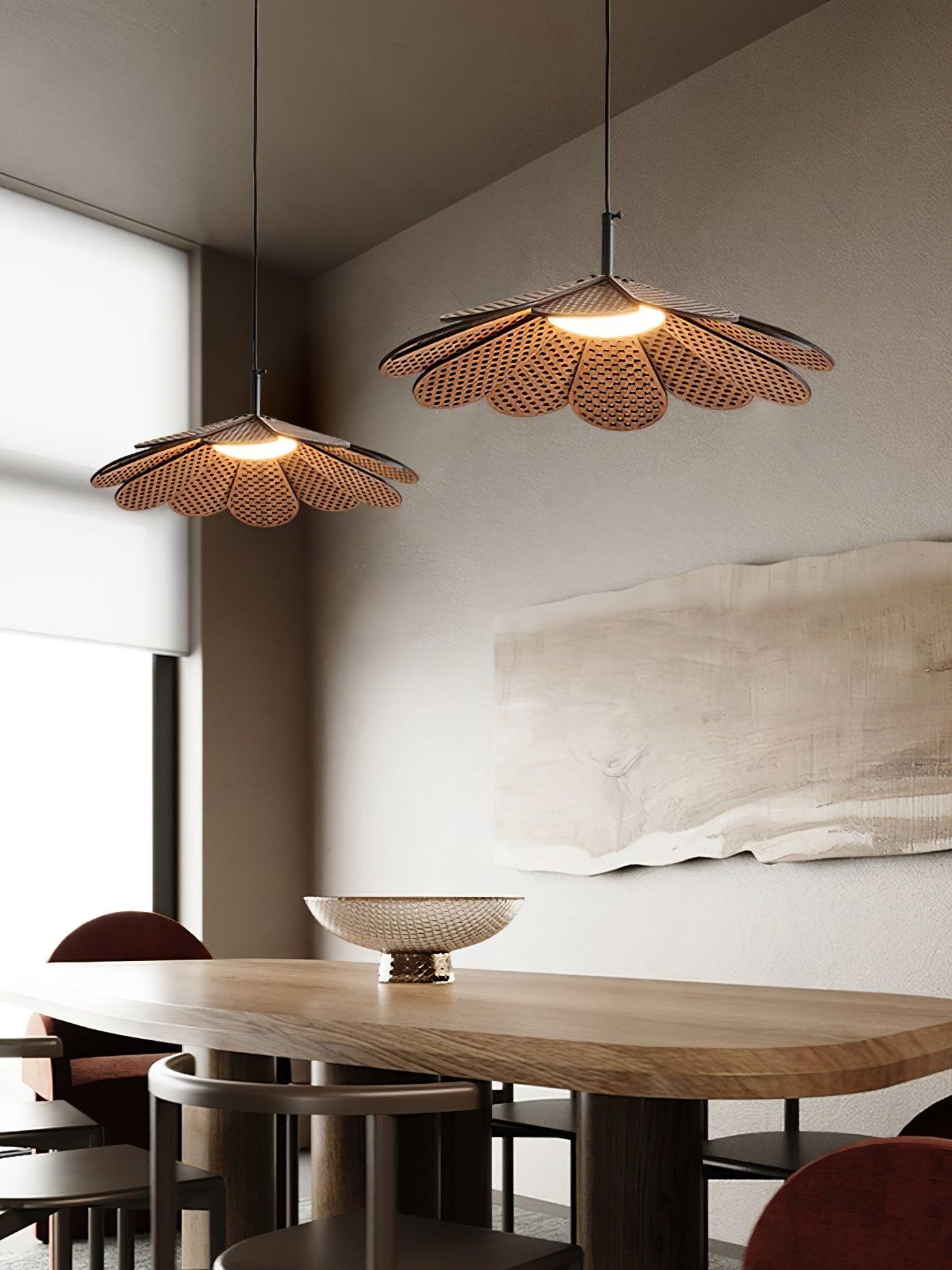 Hollyhock Pendant Light - Lumpaz