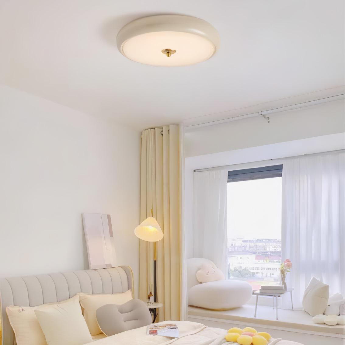 Ripple Cream Ceiling Lamp - Lumpaz