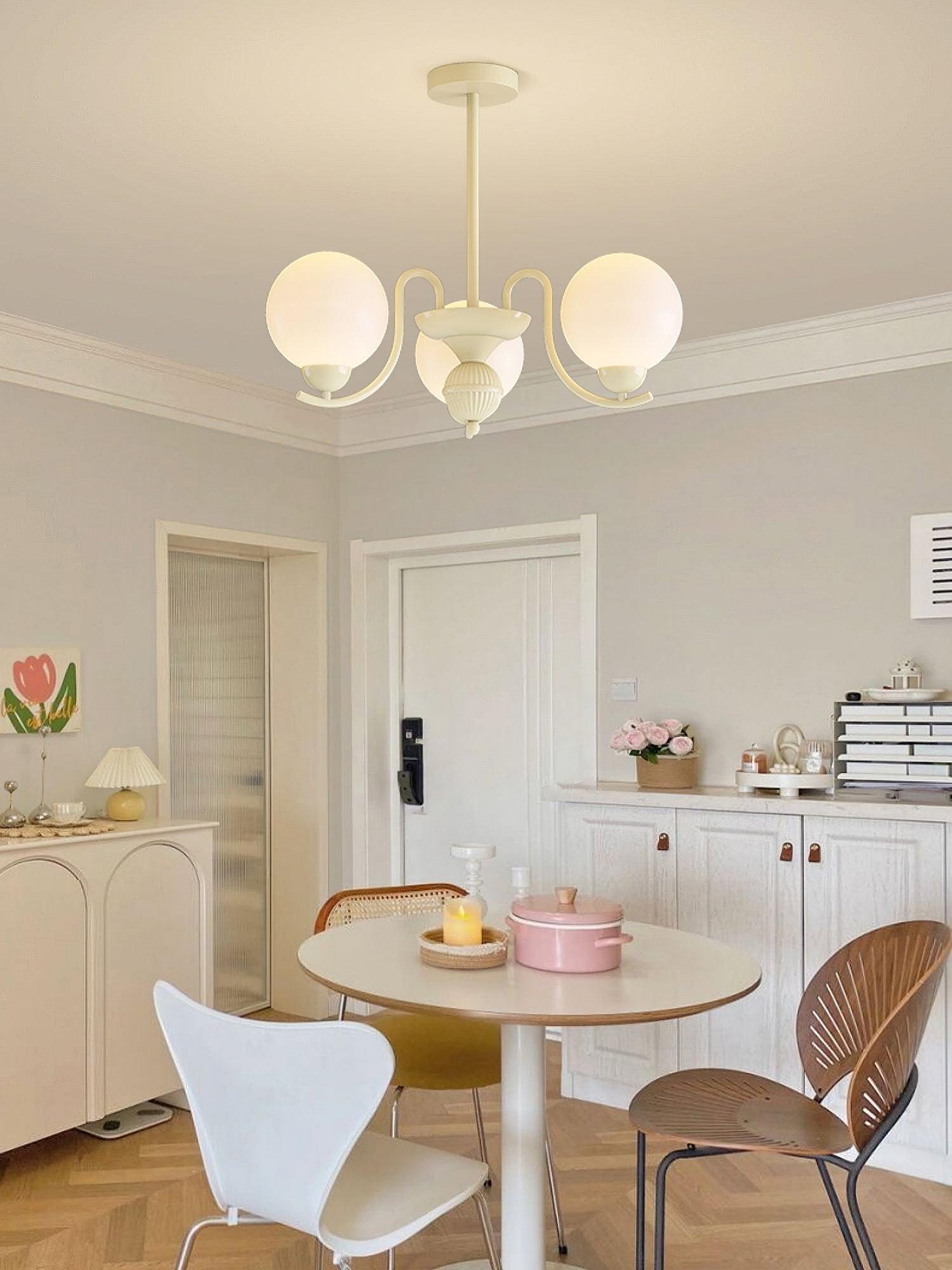 Vanilla Ball Chandelier - Lumpaz